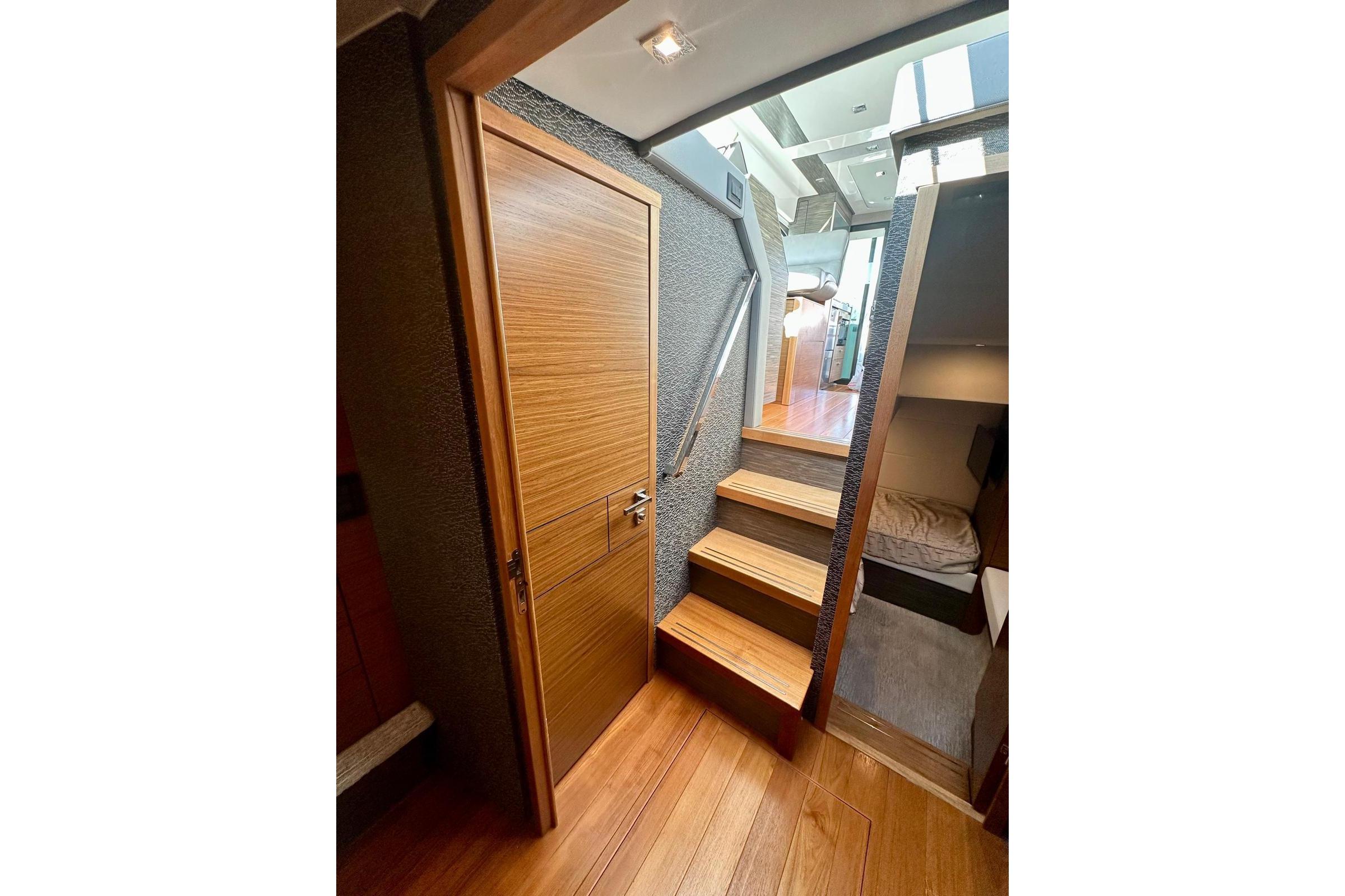 2019 Tiara Yachts F44 Flybridge à vendre (photo 45)