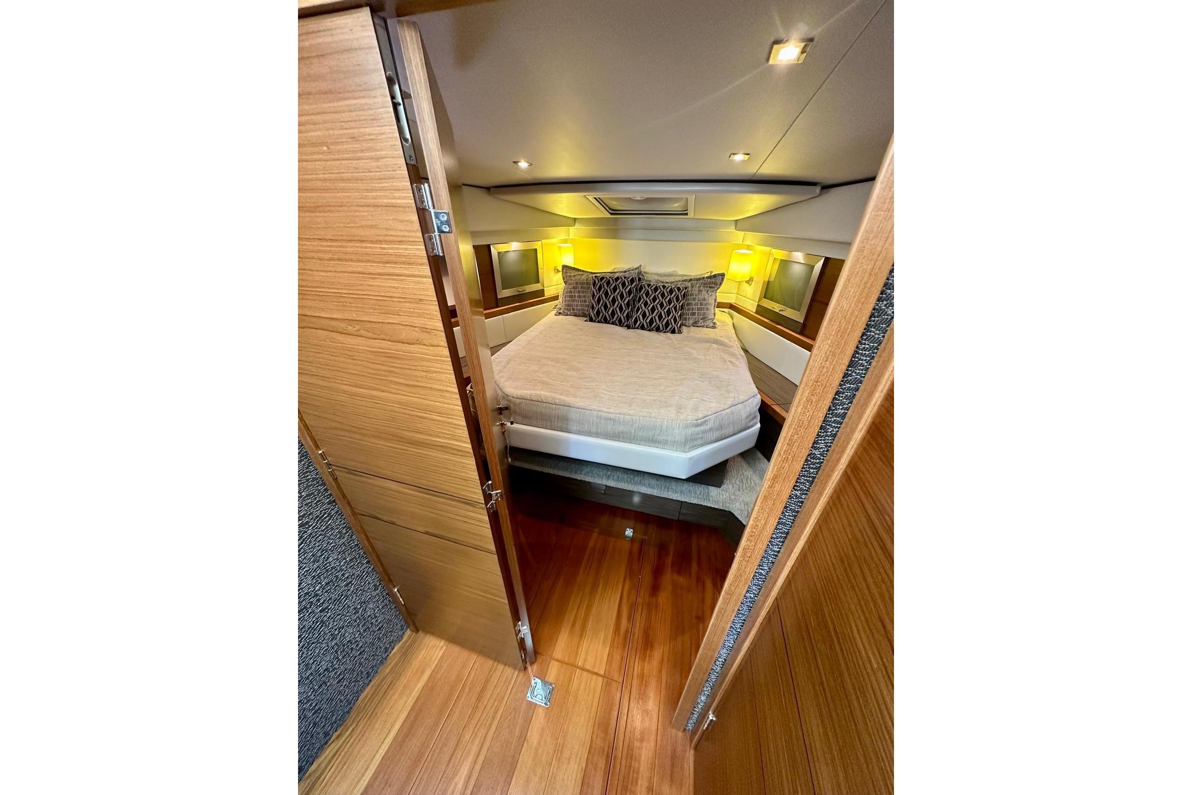 2019 Tiara Yachts F44 Flybridge à vendre (photo 46)