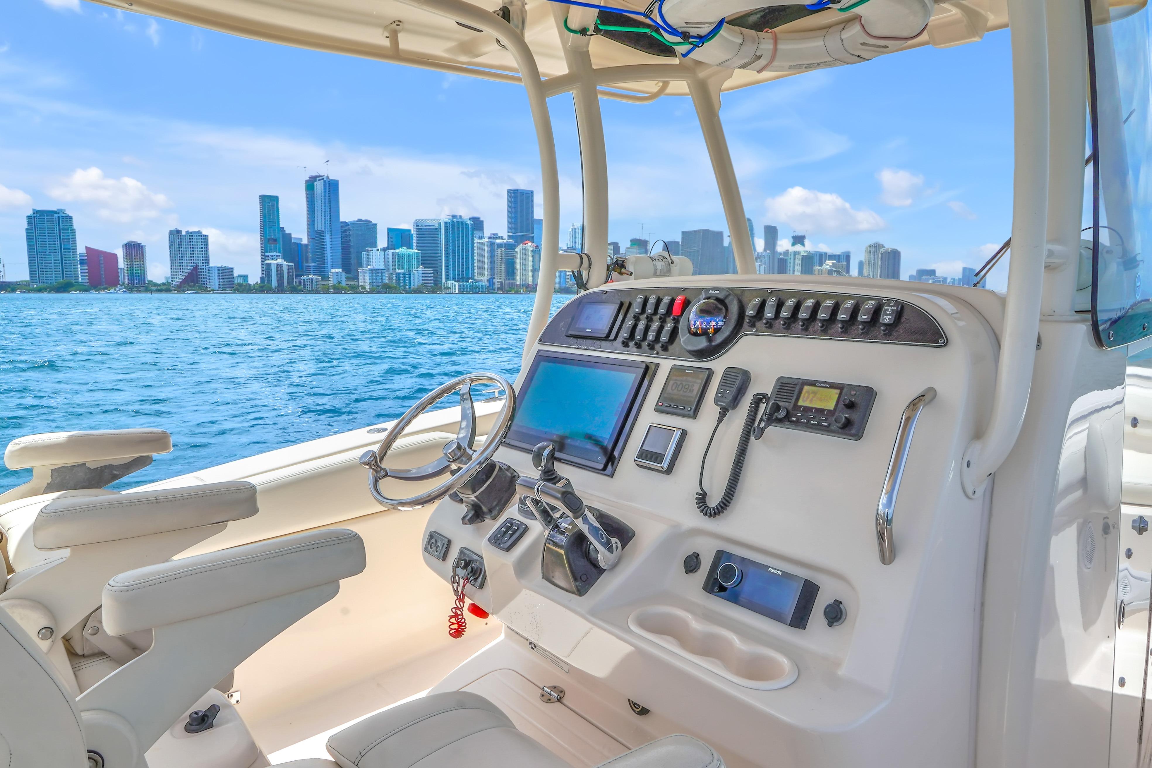 2017 Grady-White Canyon 306 for sale (photo 18)