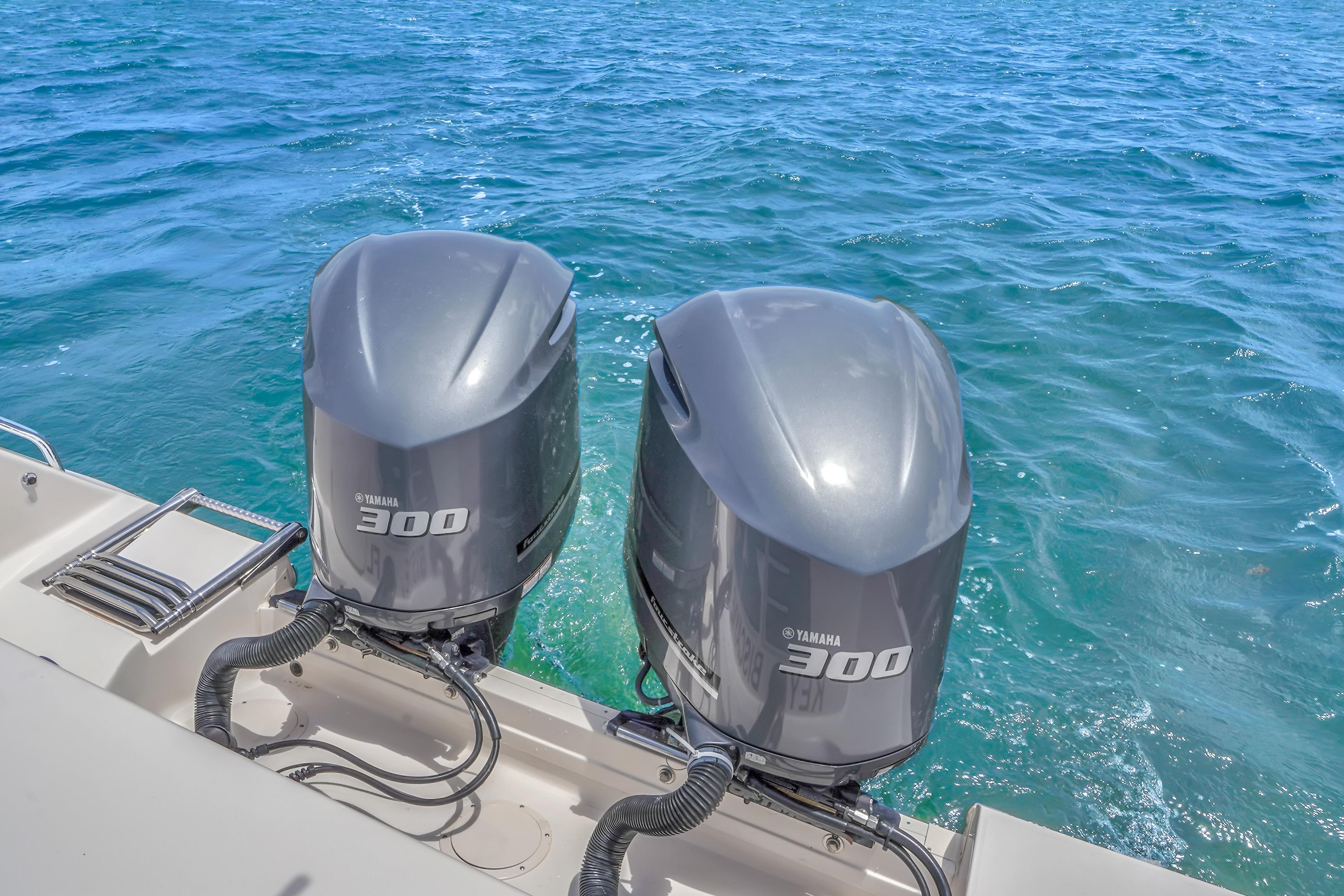 2017 Grady-White Canyon 306 for sale (photo 30)