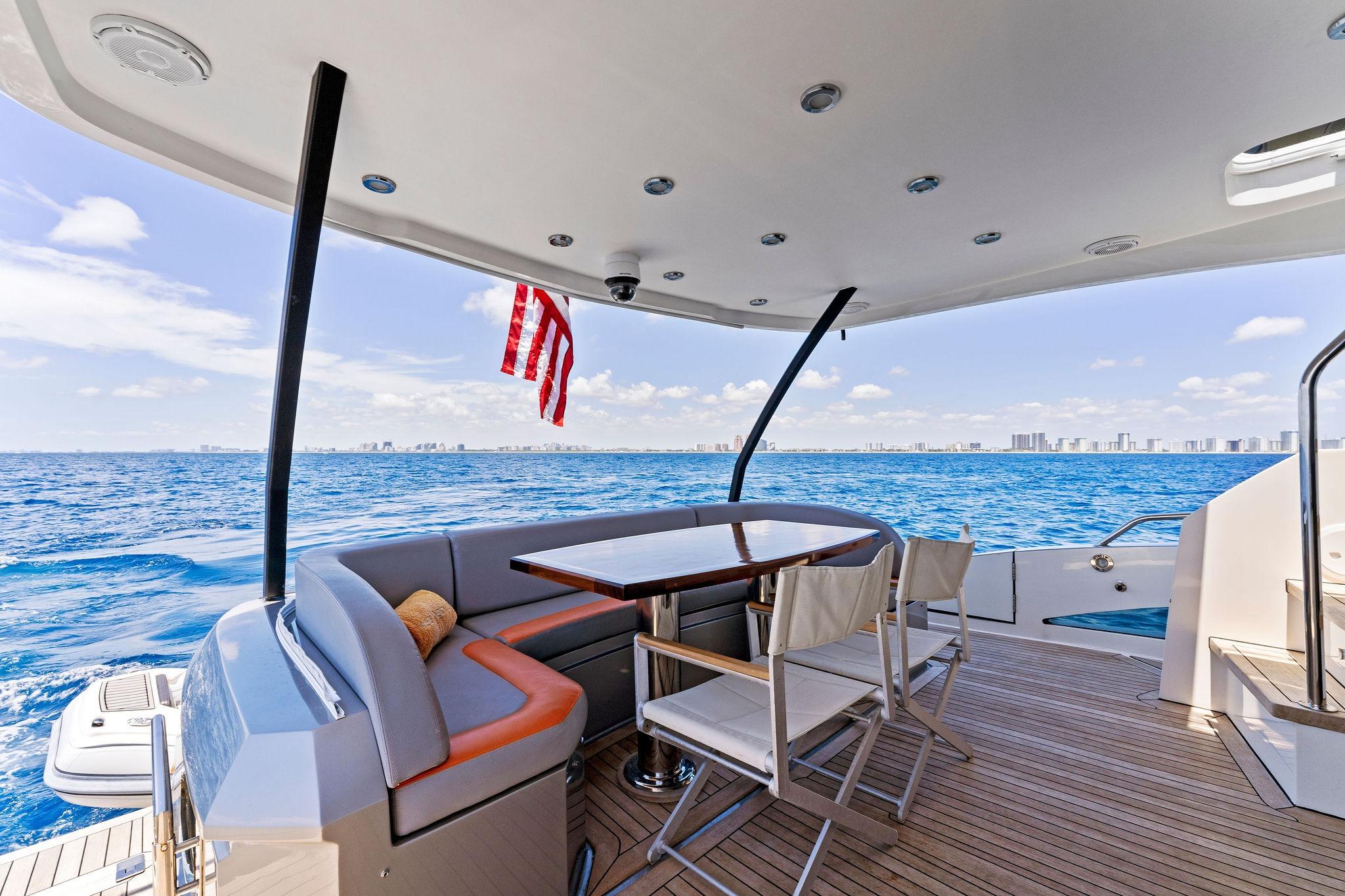 2014 Lazzara 64 in vendita (photo 43)