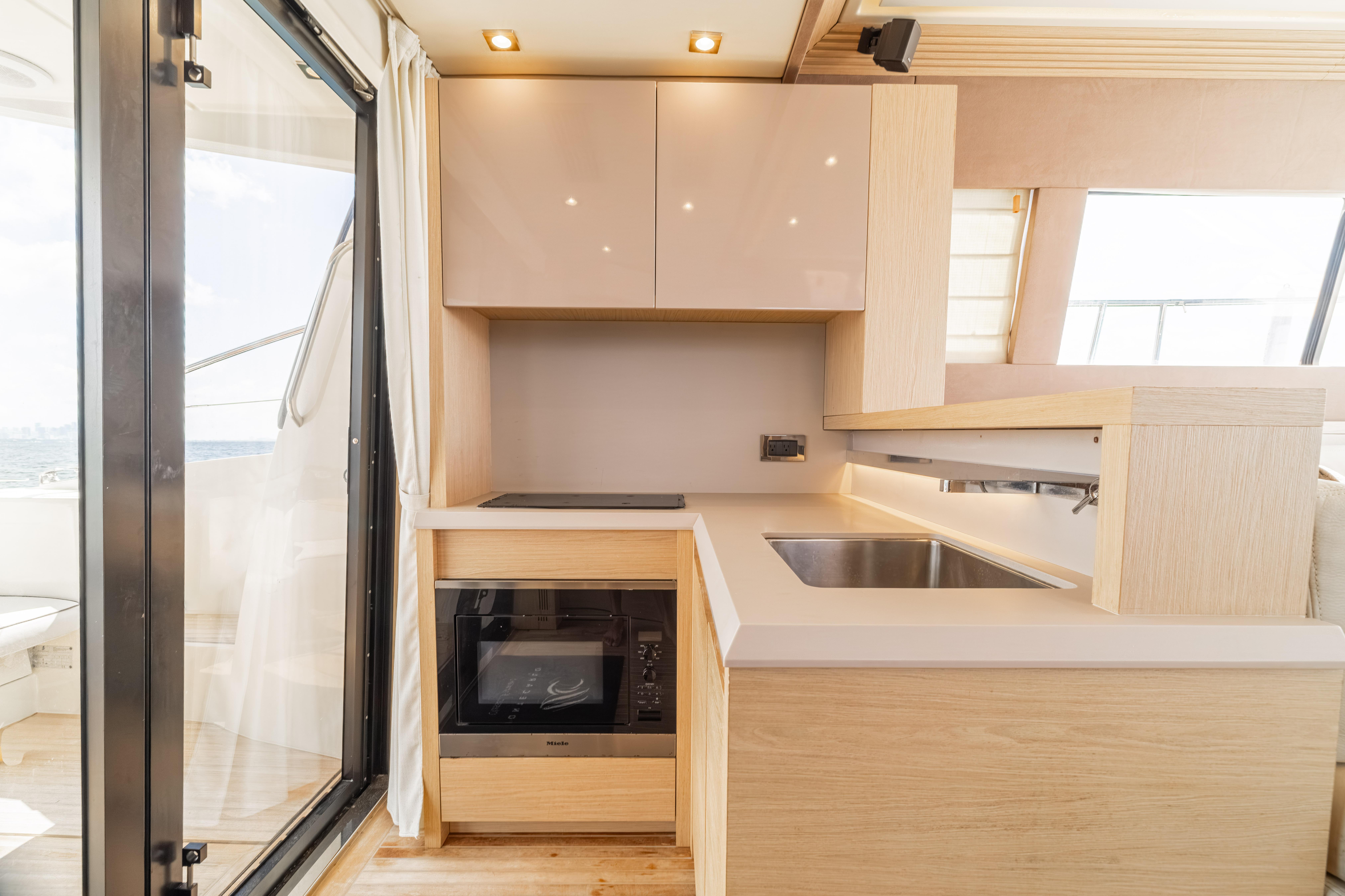 2017 Monte Carlo Yachts MC5 for sale (photo 46)