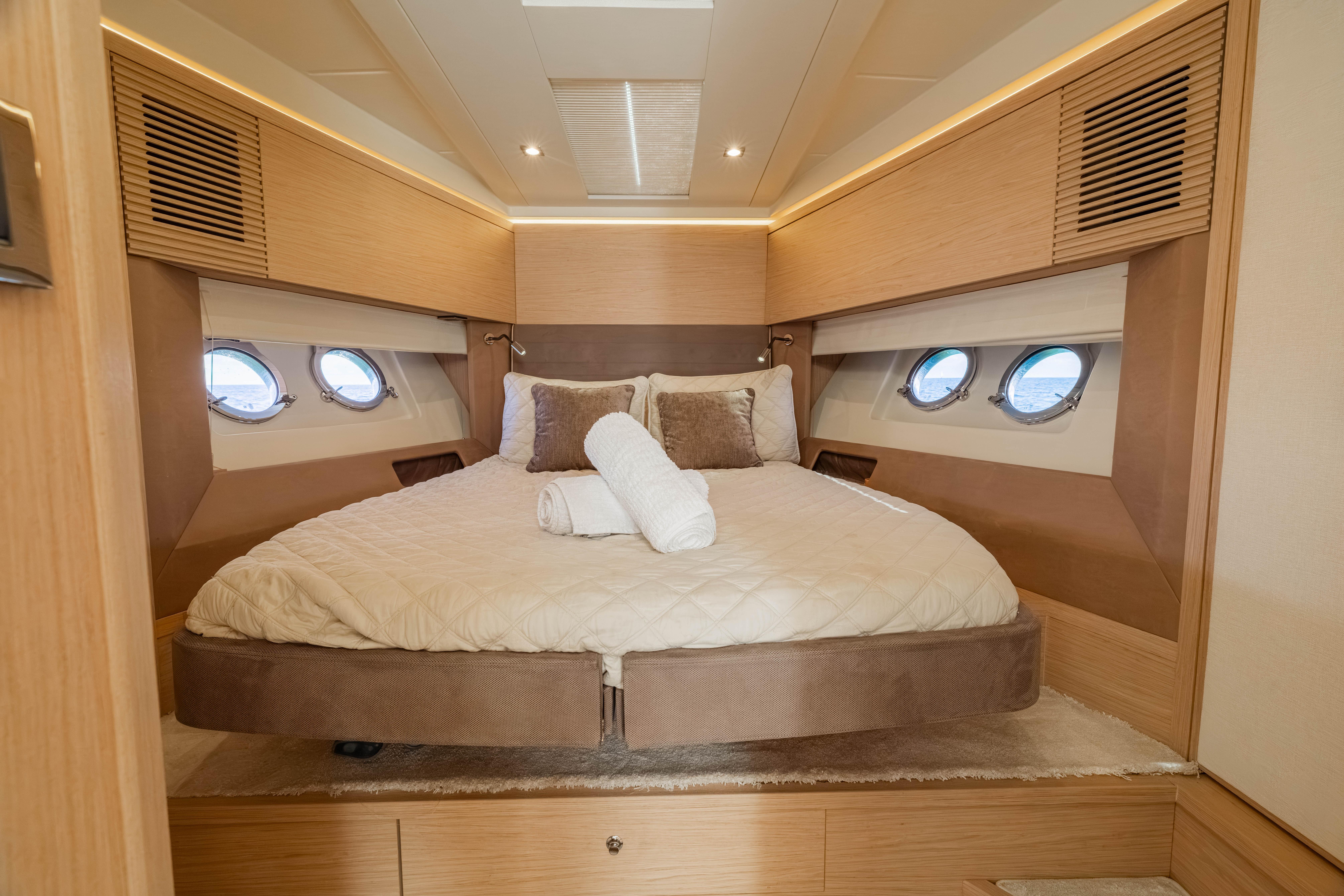 2017 Monte Carlo Yachts MC5 for sale (photo 61)