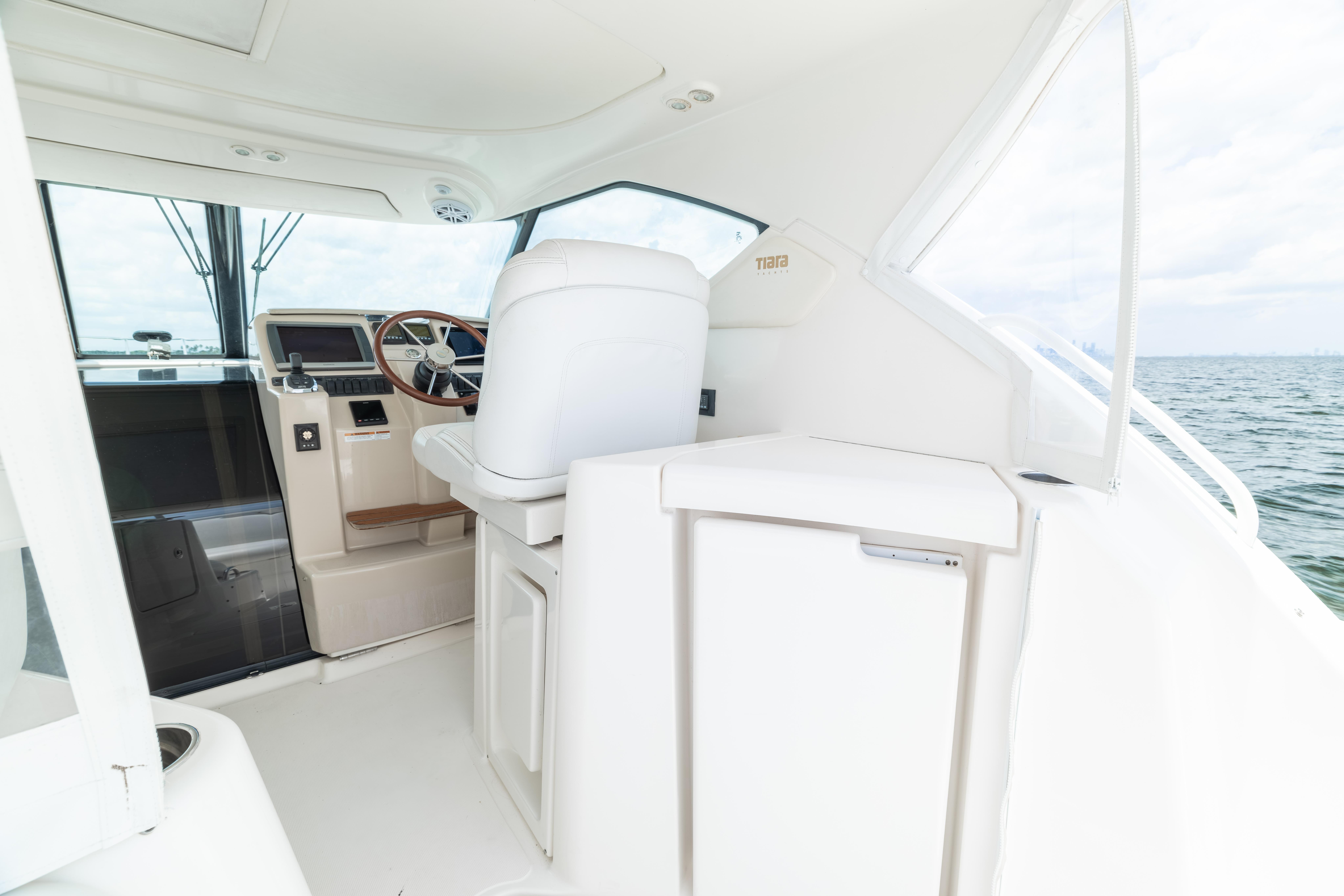 2010 Tiara Yachts 3500 Sovran LE en venta (photo 30)