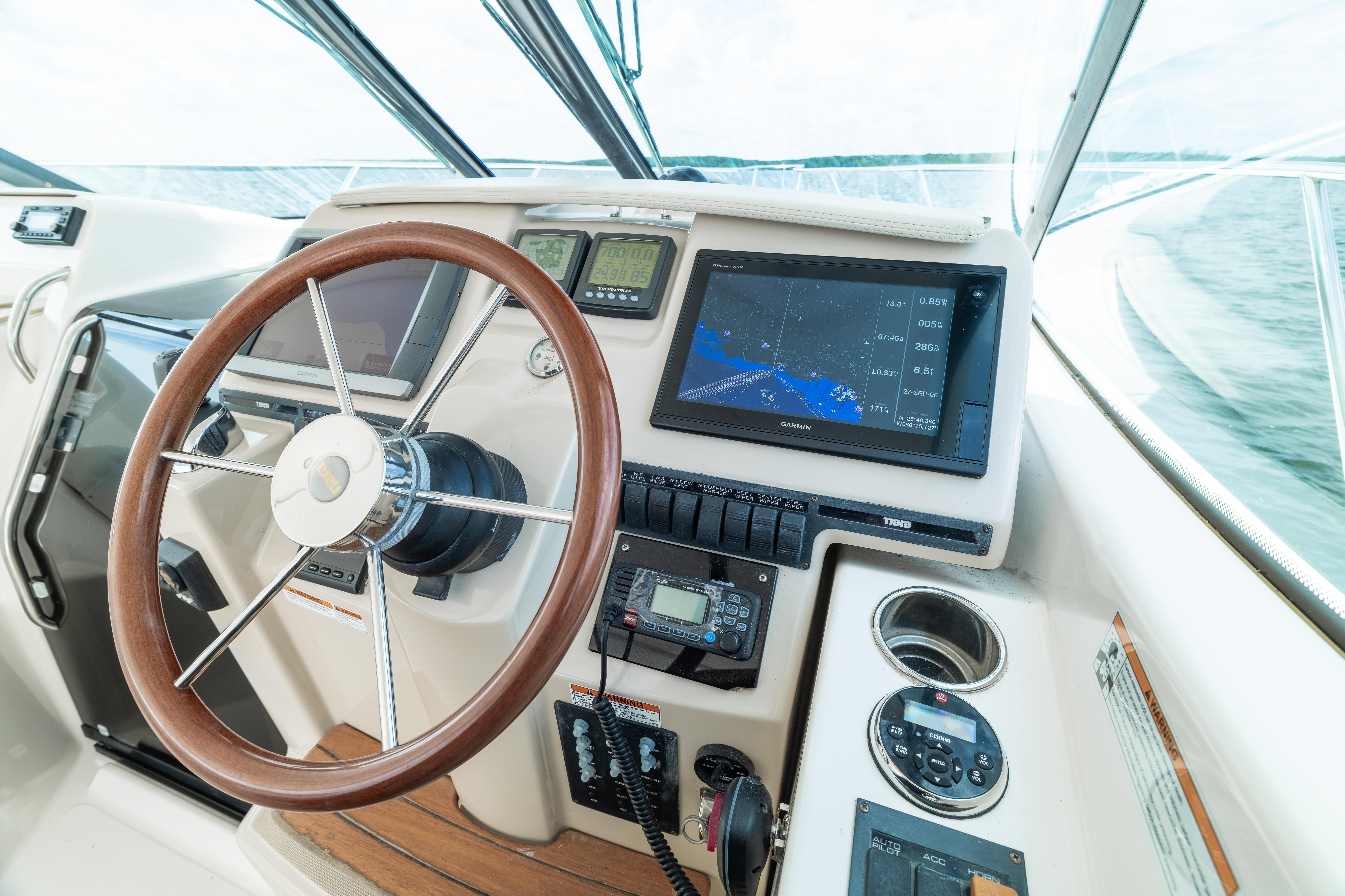 2010 Tiara Yachts 3500 Sovran LE en venta (photo 35)