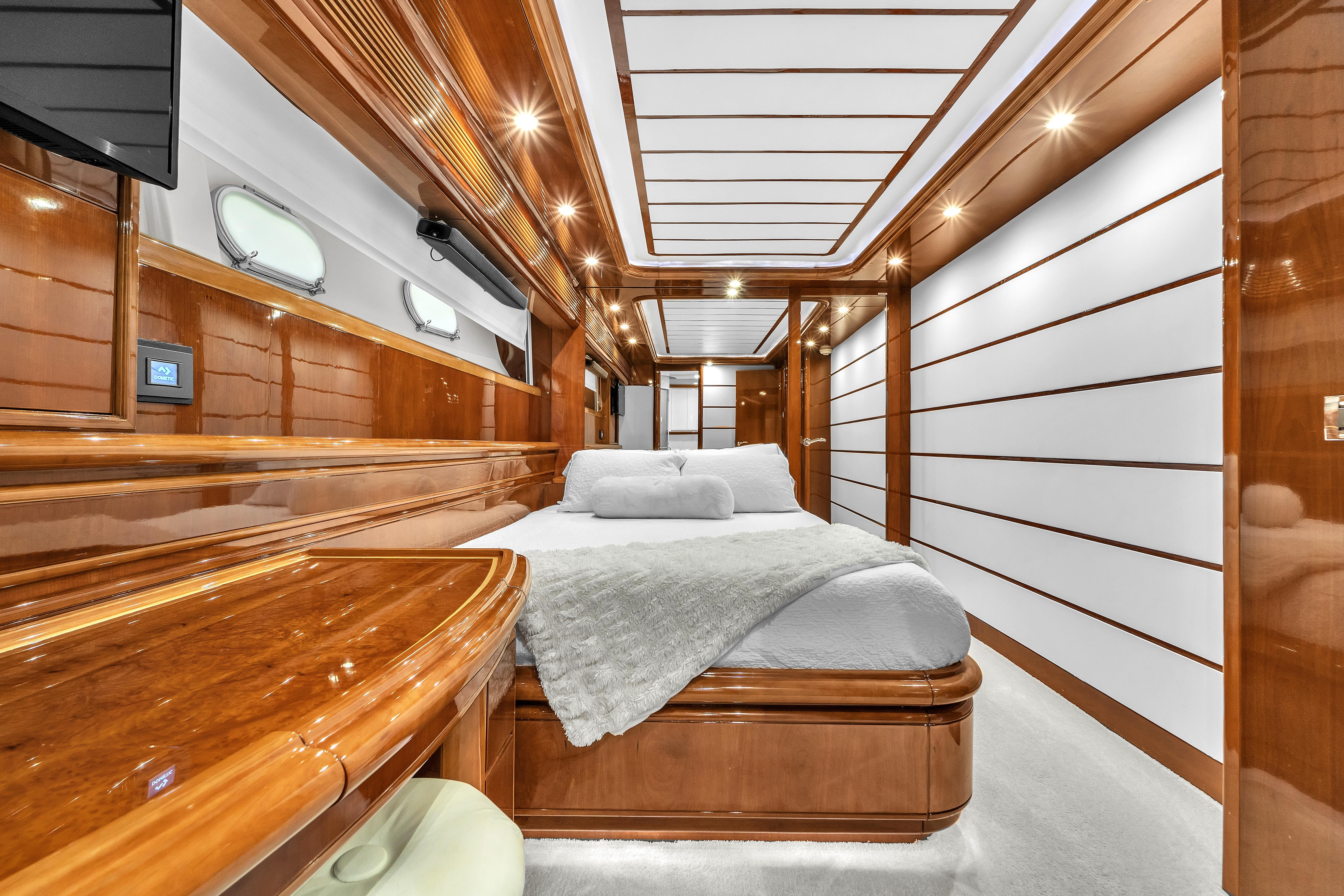 2002 Ferretti Yachts Custom Line 94 en venta (photo 79)