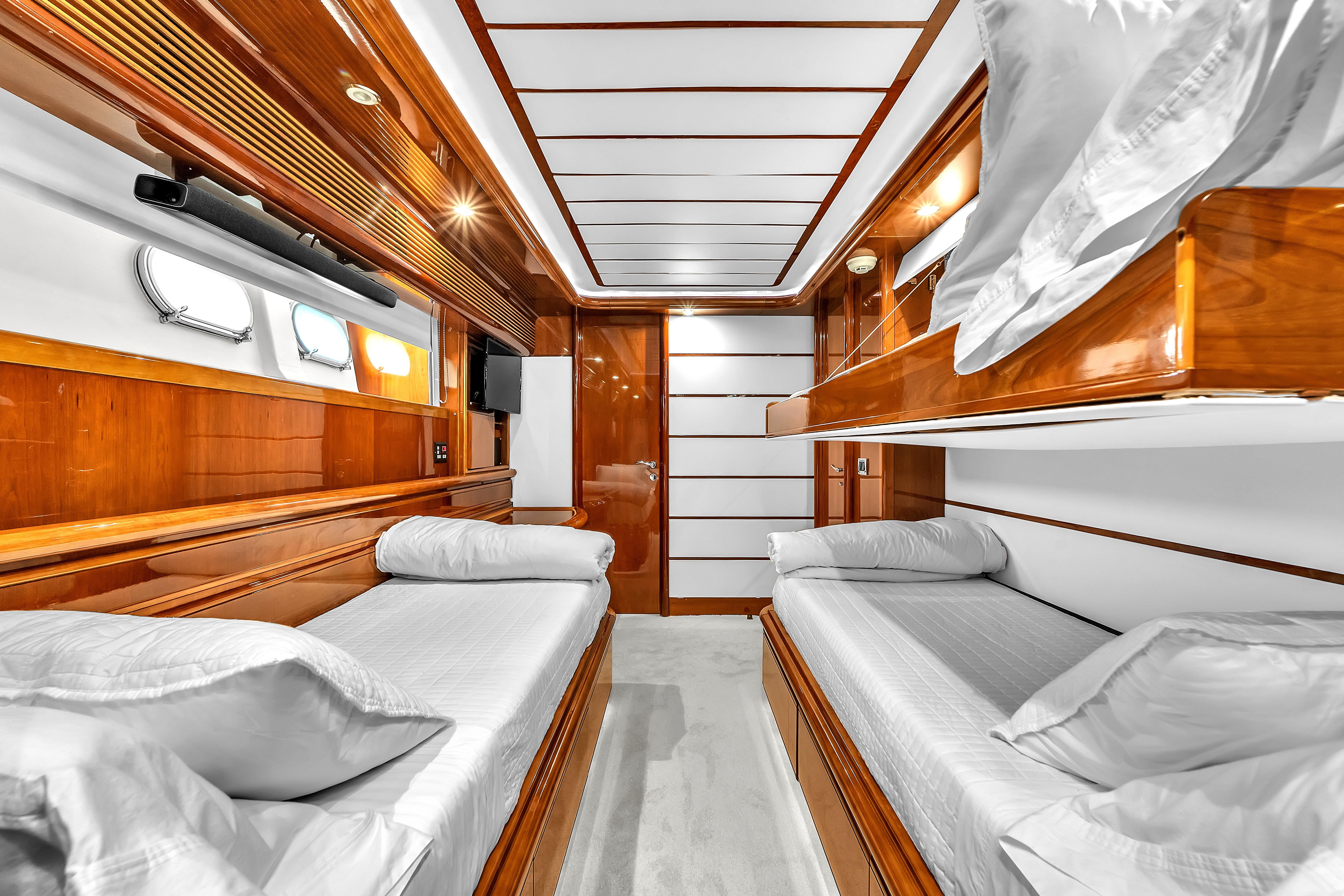2002 Ferretti Yachts Custom Line 94 en venta (photo 85)