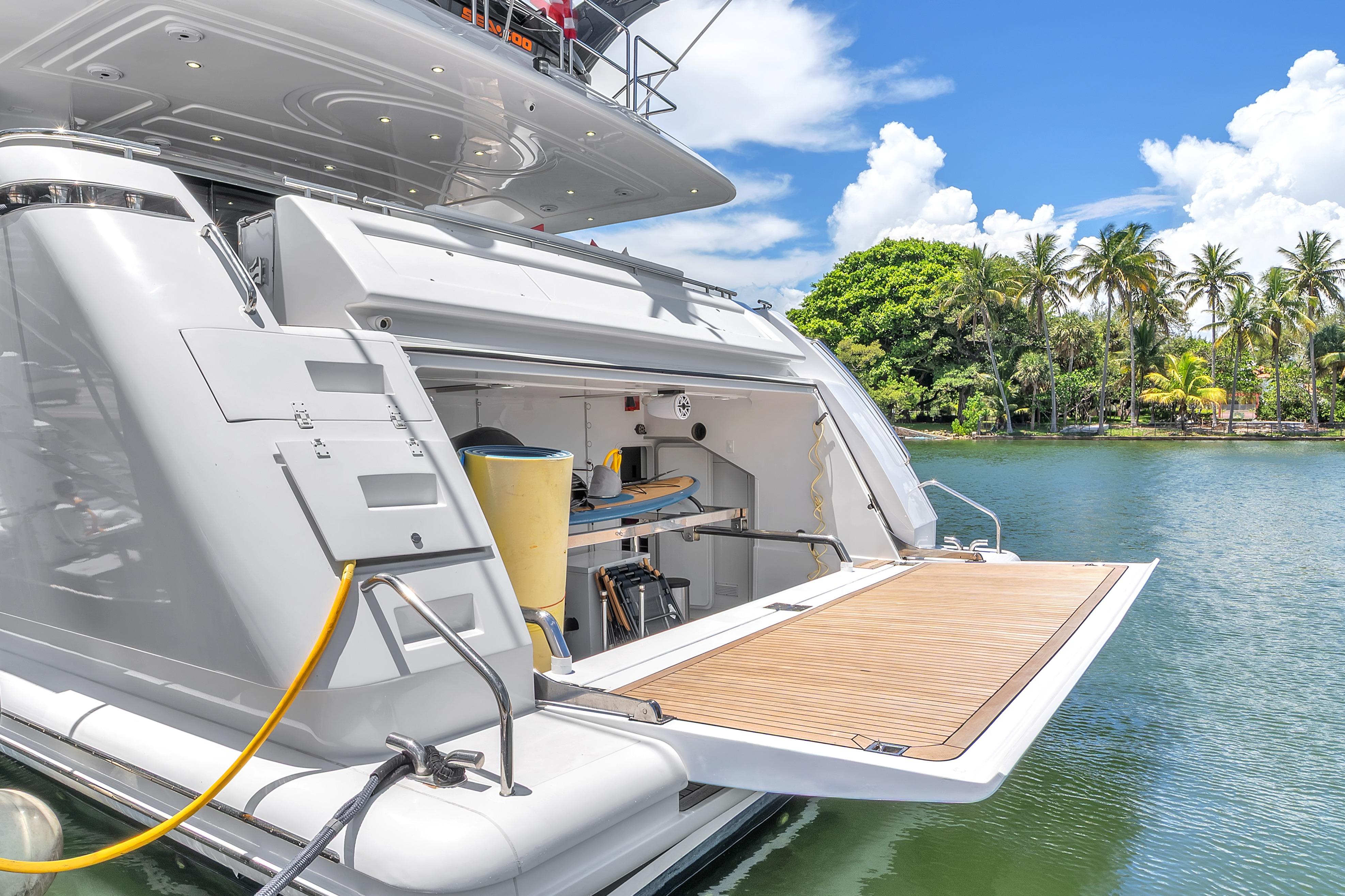 2002 Ferretti Yachts Custom Line 94 en venta (photo 111)