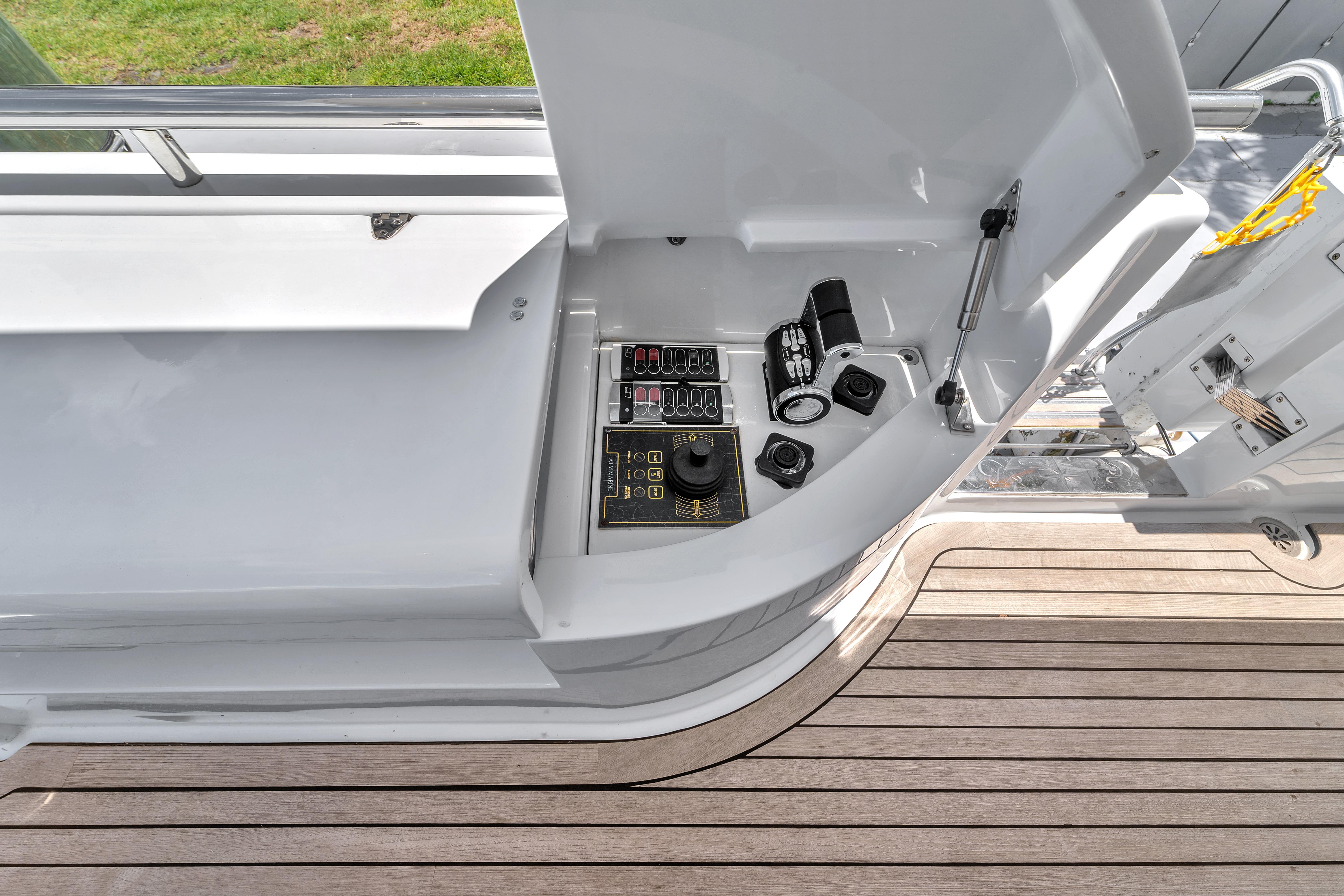 2002 Ferretti Yachts Custom Line 94 en venta (photo 113)
