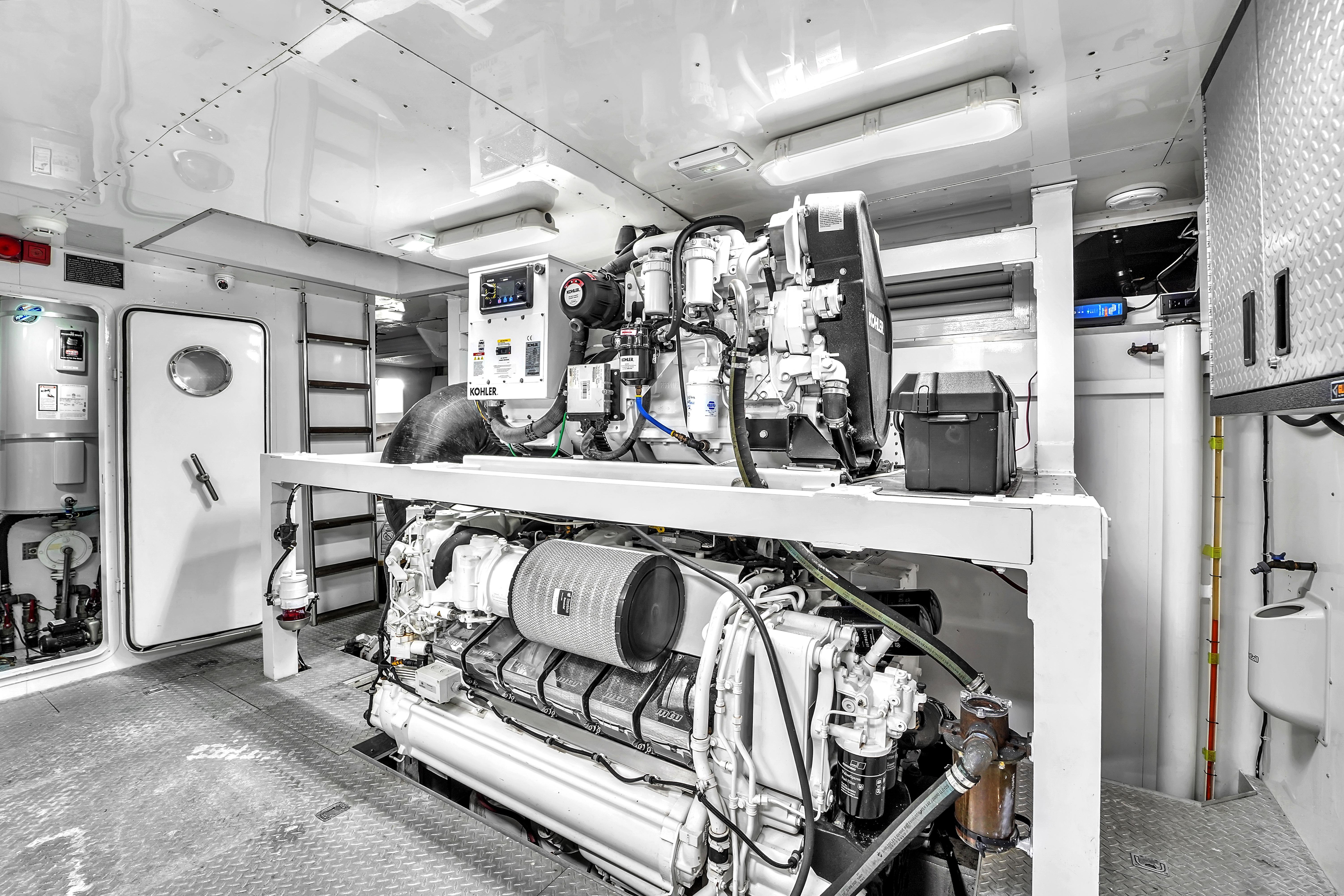 2002 Ferretti Yachts Custom Line 94 en venta (photo 131)