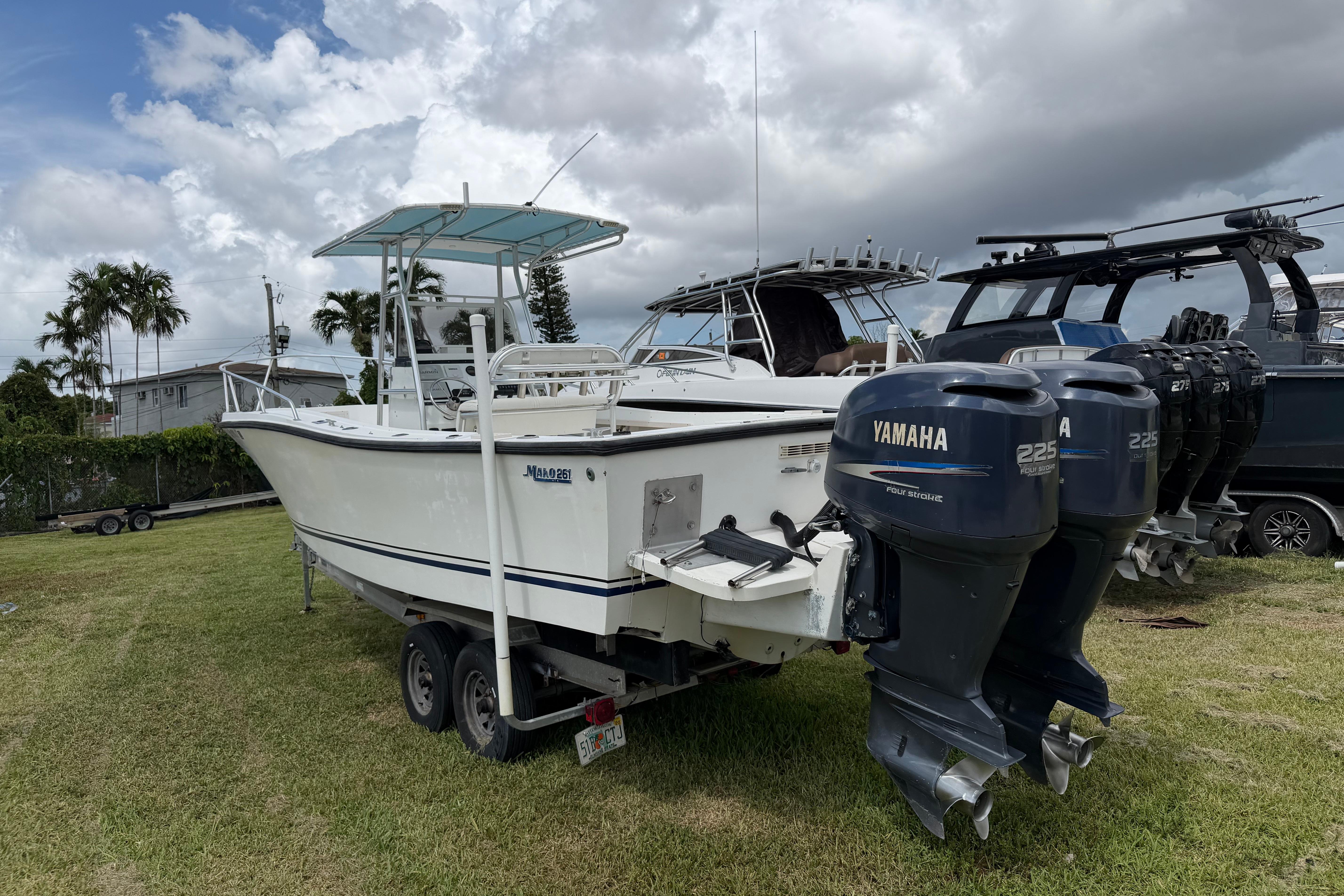 1993 Mako 261 Center Console for sale (photo 6)