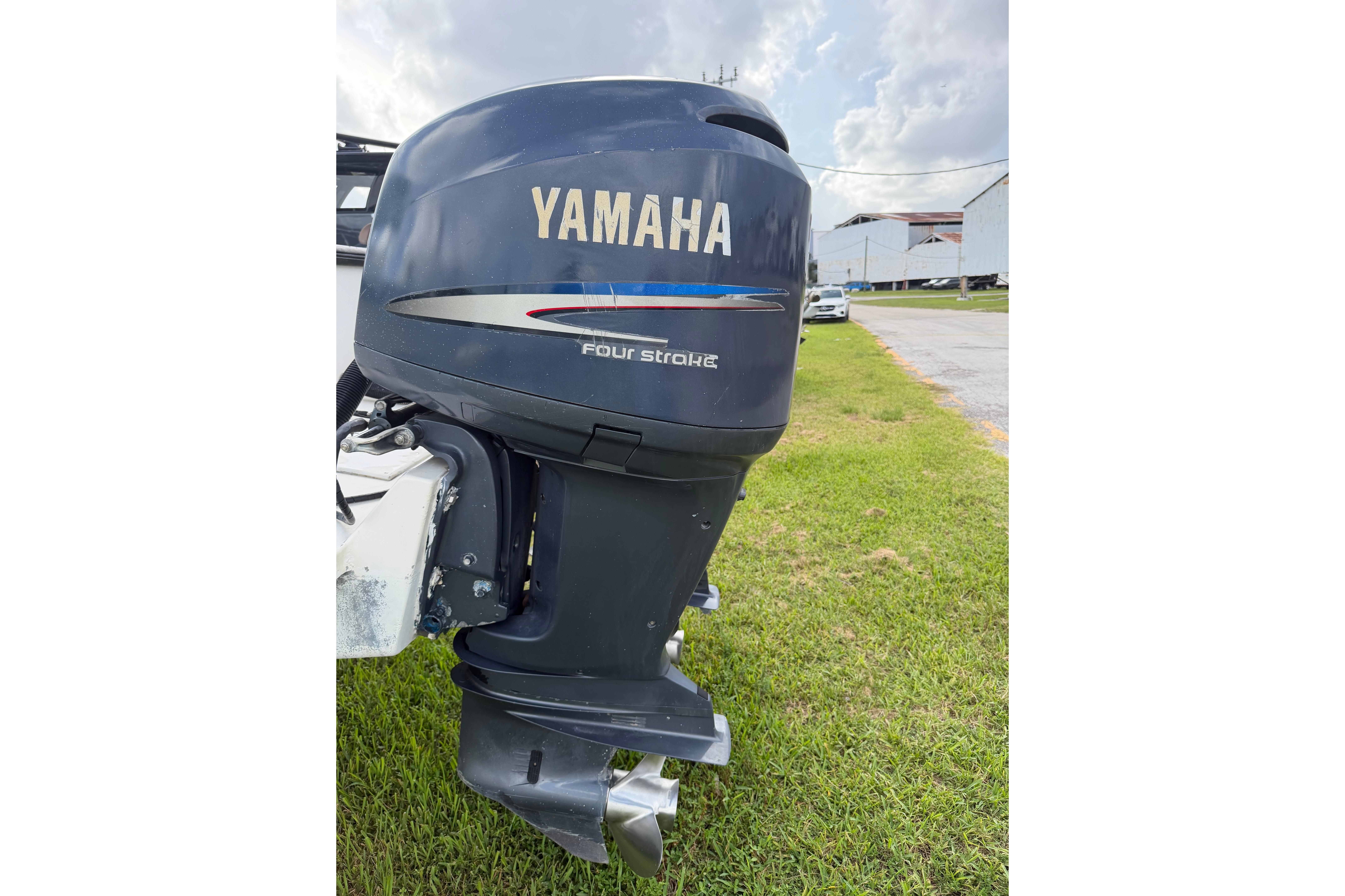 1993 Mako 261 Center Console for sale (photo 16)