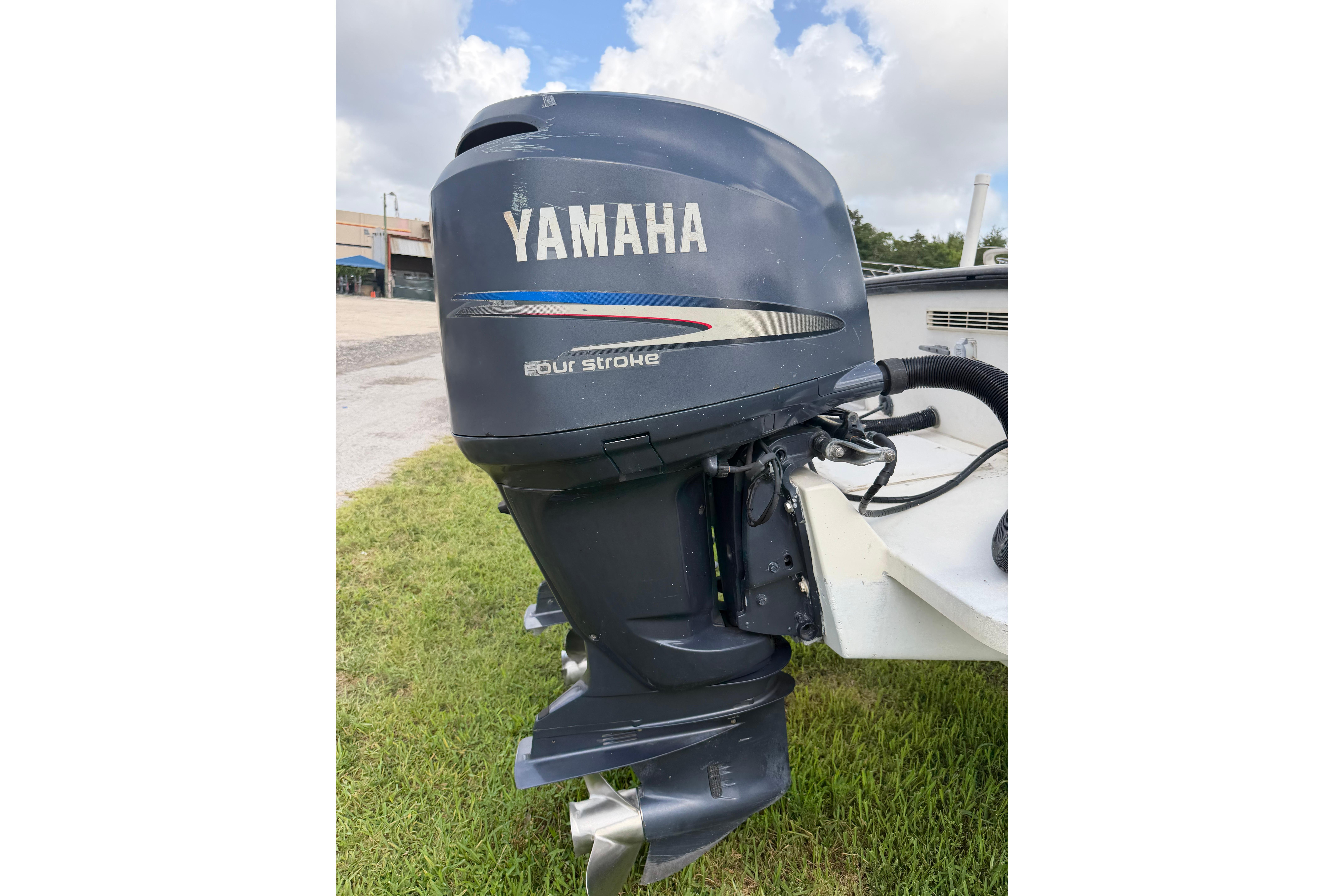 1993 Mako 261 Center Console for sale (photo 17)