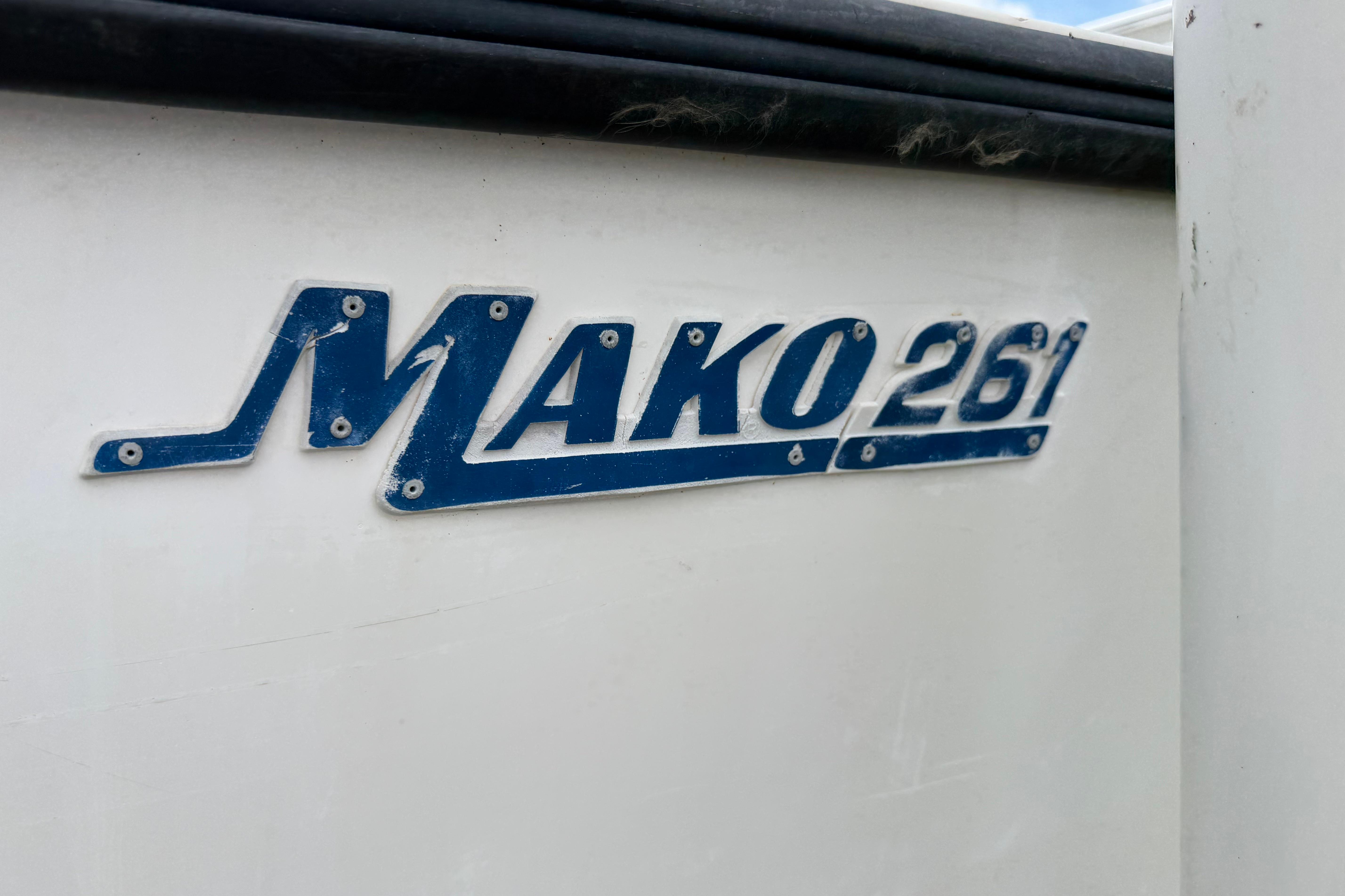 1993 Mako 261 Center Console for sale (photo 18)