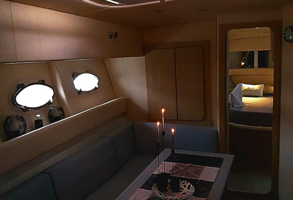 1995 Italcraft Ipanema 53 for charter (photo 3)