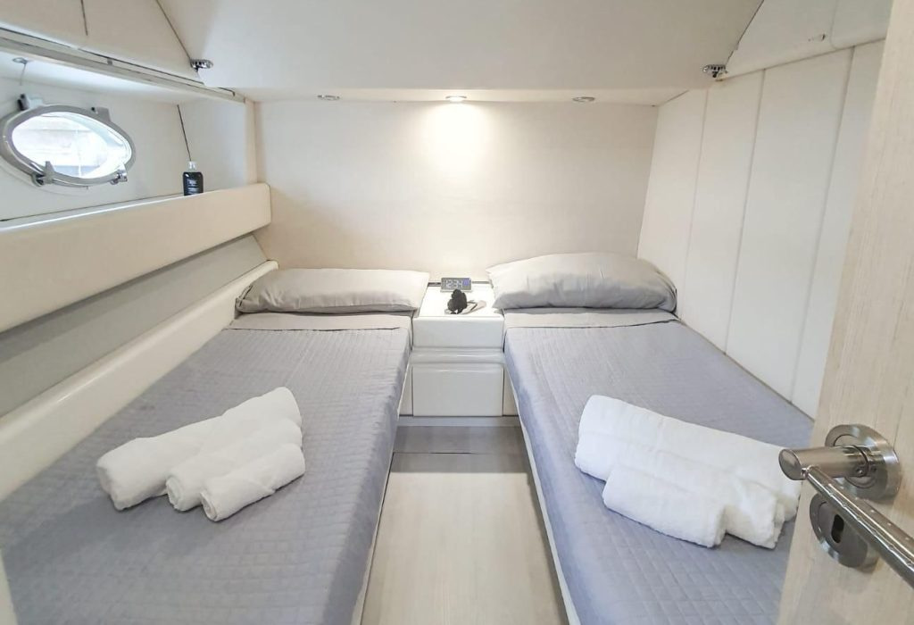 1995 Italcraft Ipanema 53 for charter (photo 9)