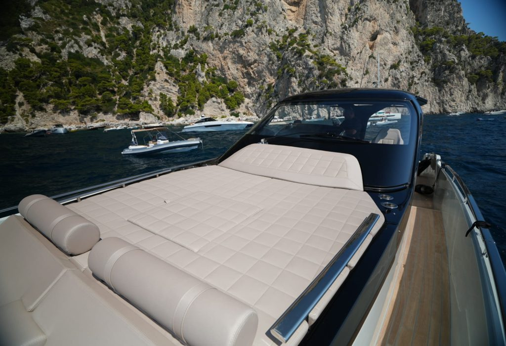 2025 Sacs Rebel 47 – EFB version en alquiler (photo 2)