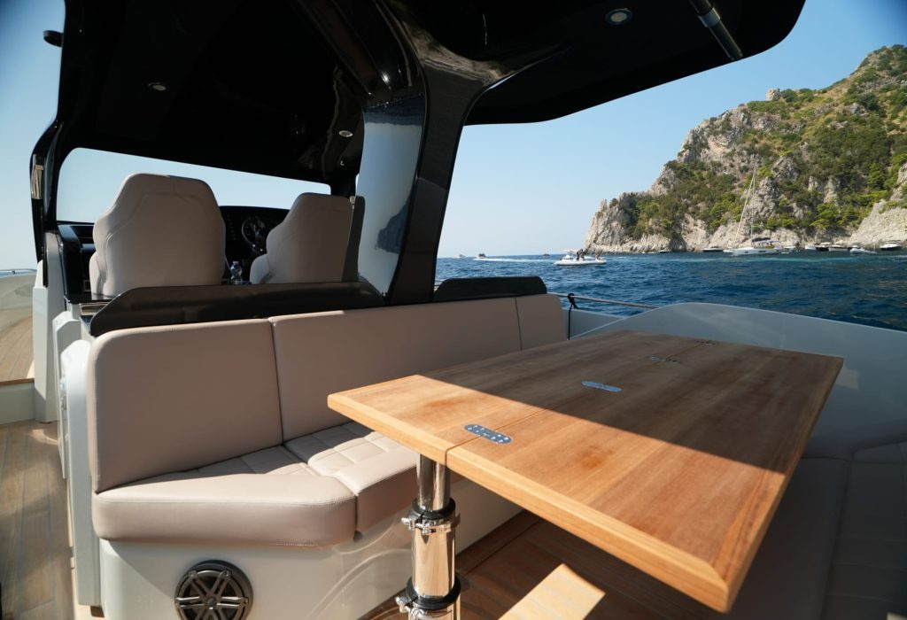 2025 Sacs Rebel 47 – EFB version en alquiler (photo 28)
