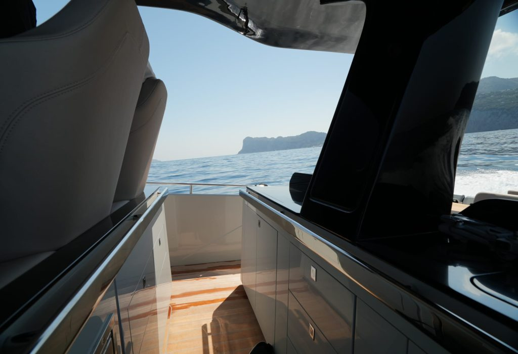 2025 Sacs Rebel 47 – EFB version en alquiler (photo 30)