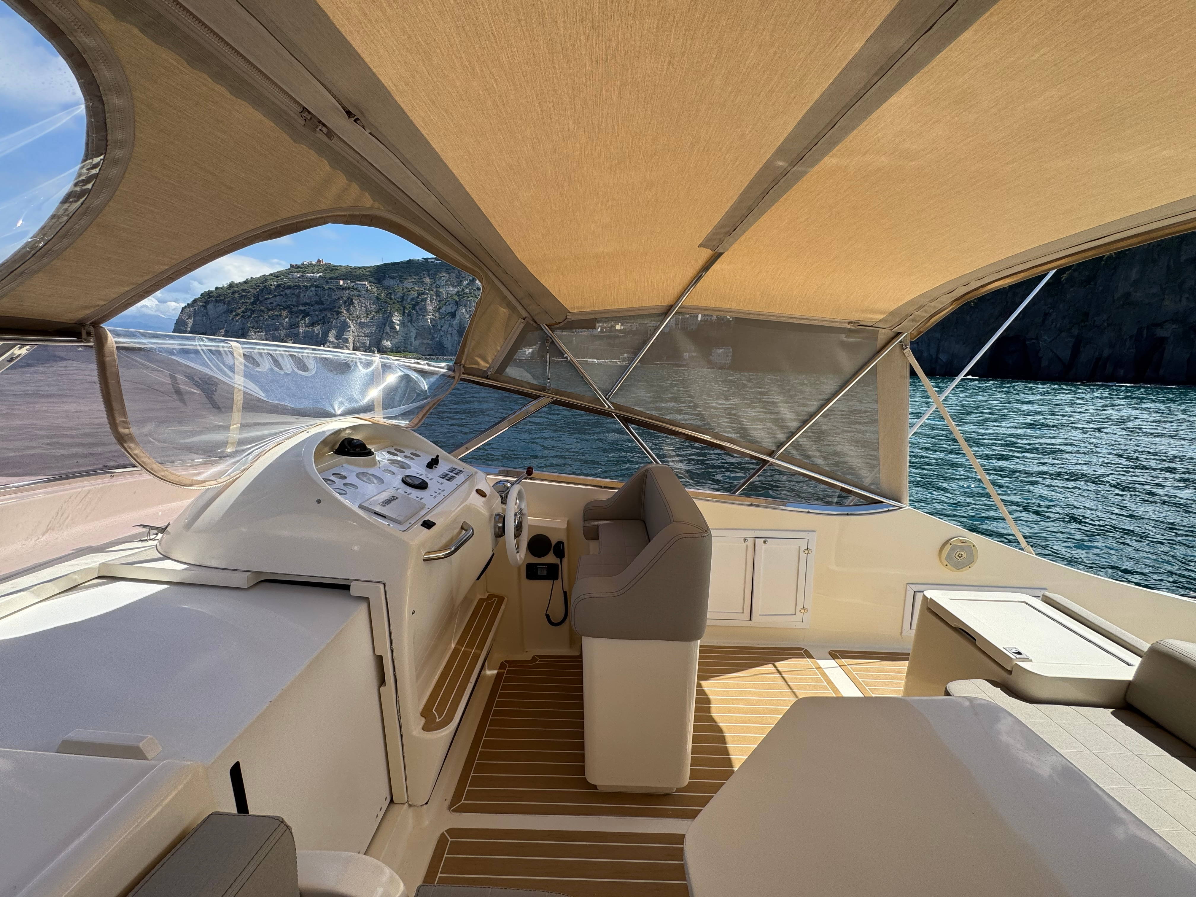 1996 Baia 43 Zero for charter (photo 4)