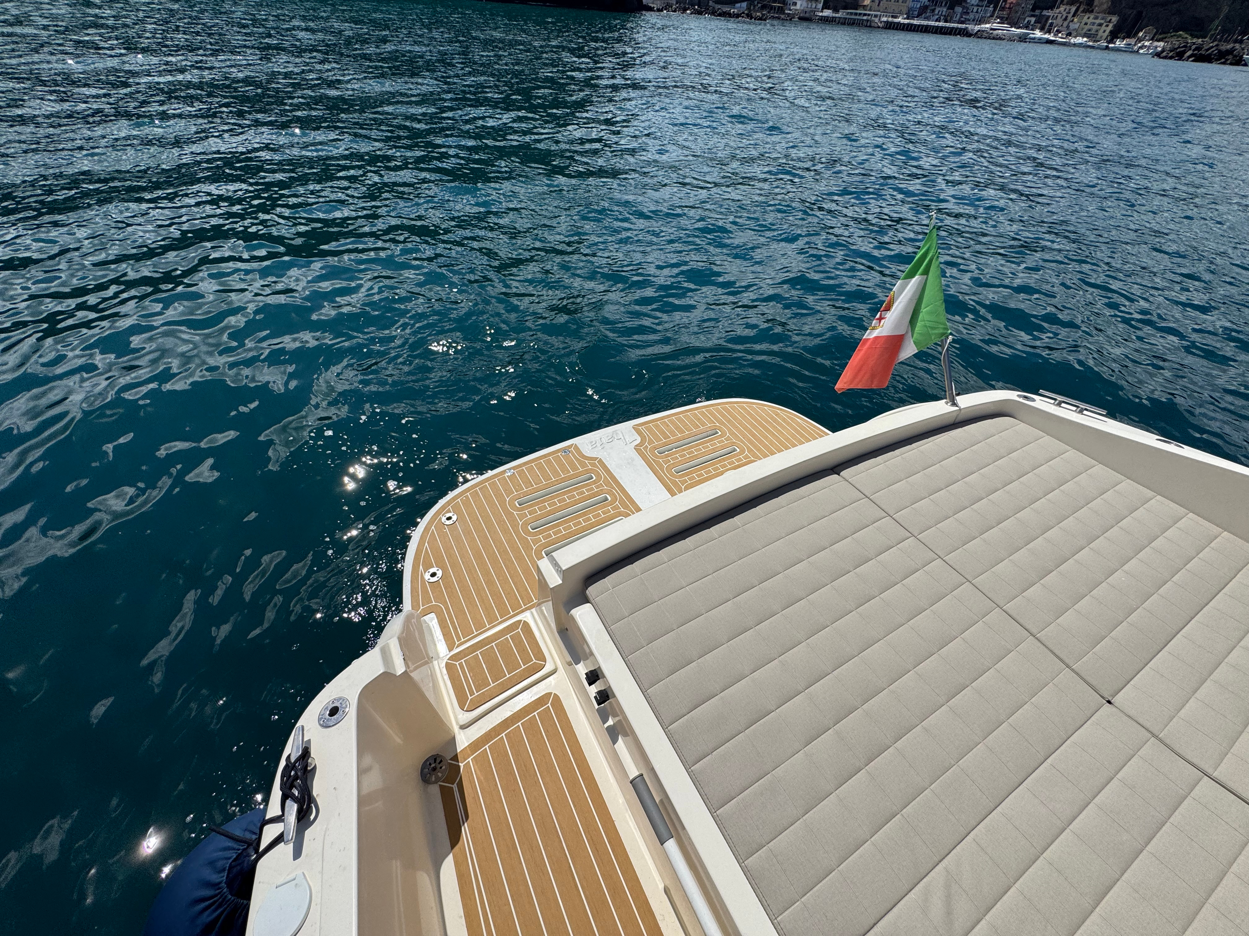 1996 Baia 43 Zero for charter (photo 9)