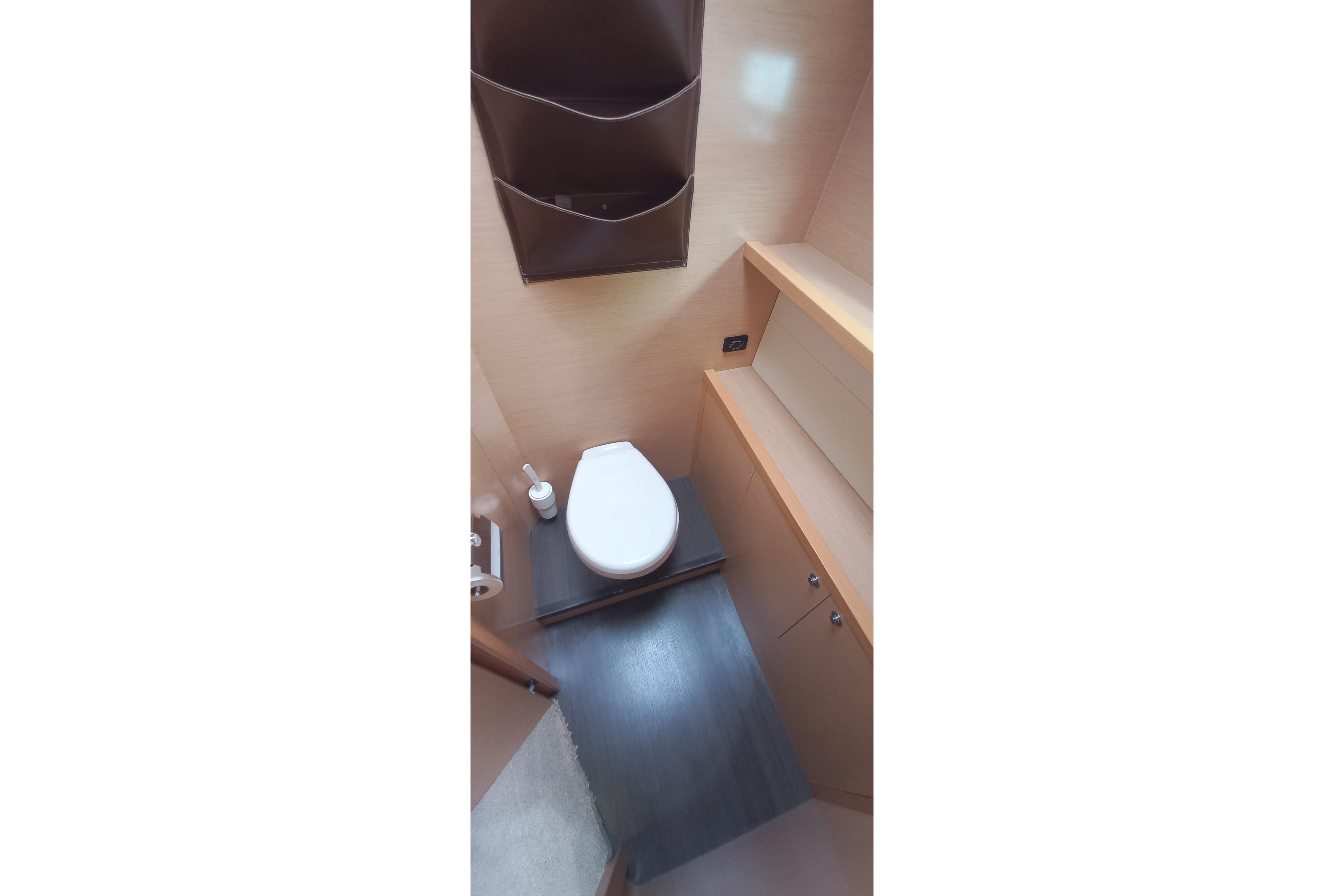 2014 Lagoon 52 F for sale (photo 75)