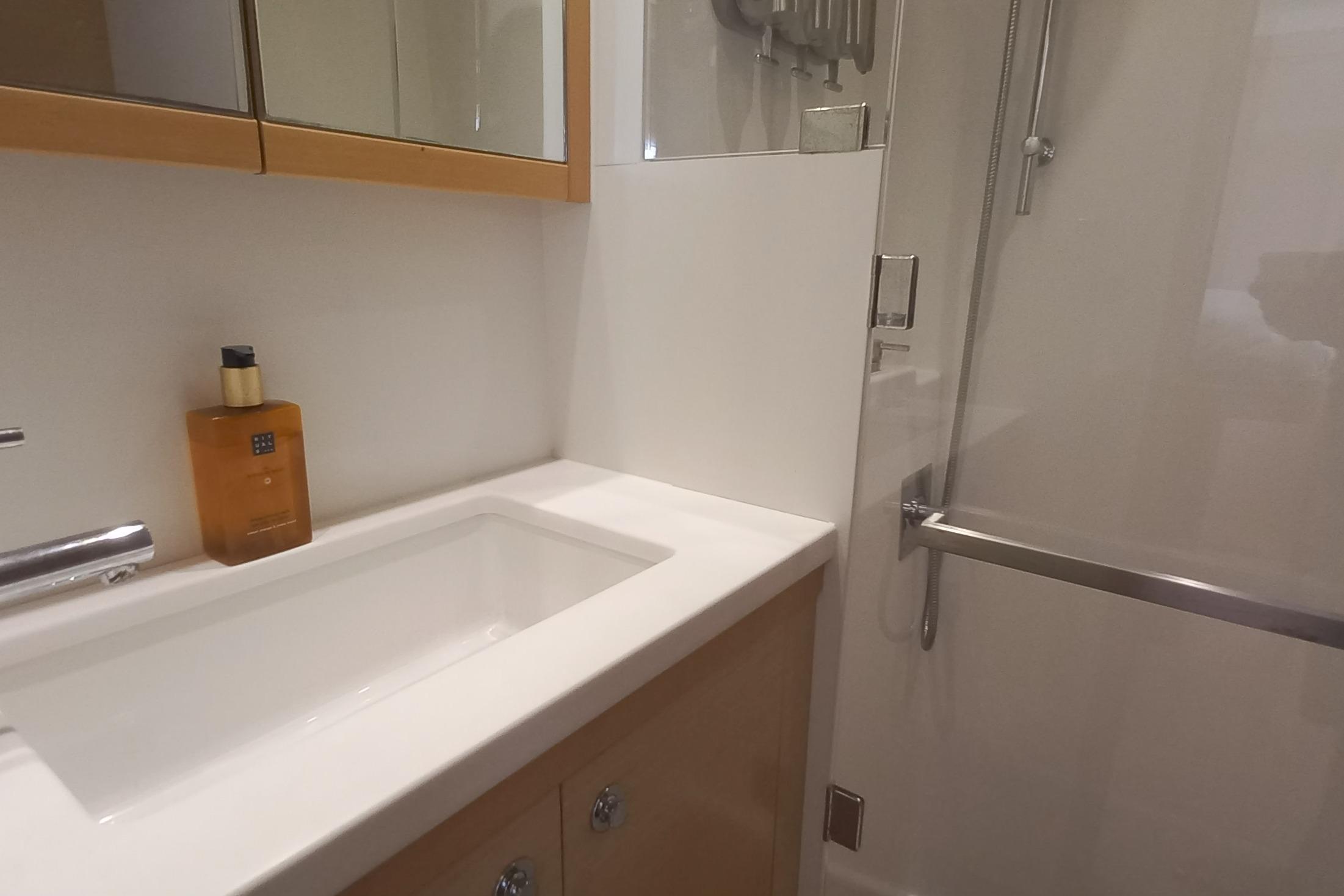 2014 Lagoon 52 F for sale (photo 80)