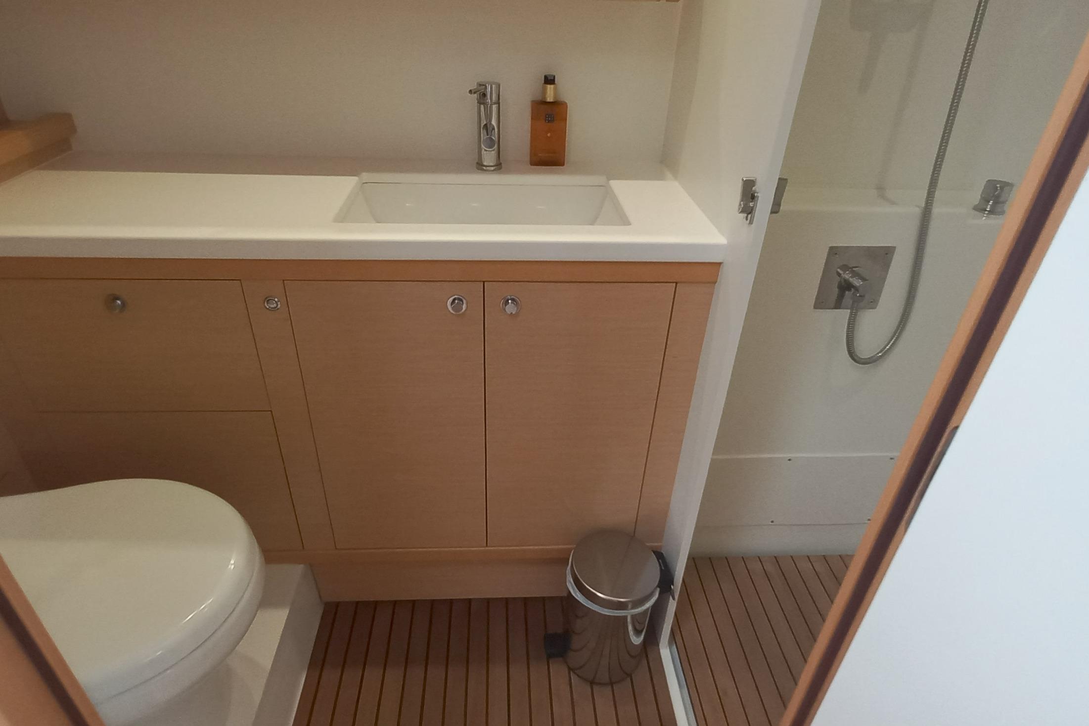 2014 Lagoon 52 F for sale (photo 99)