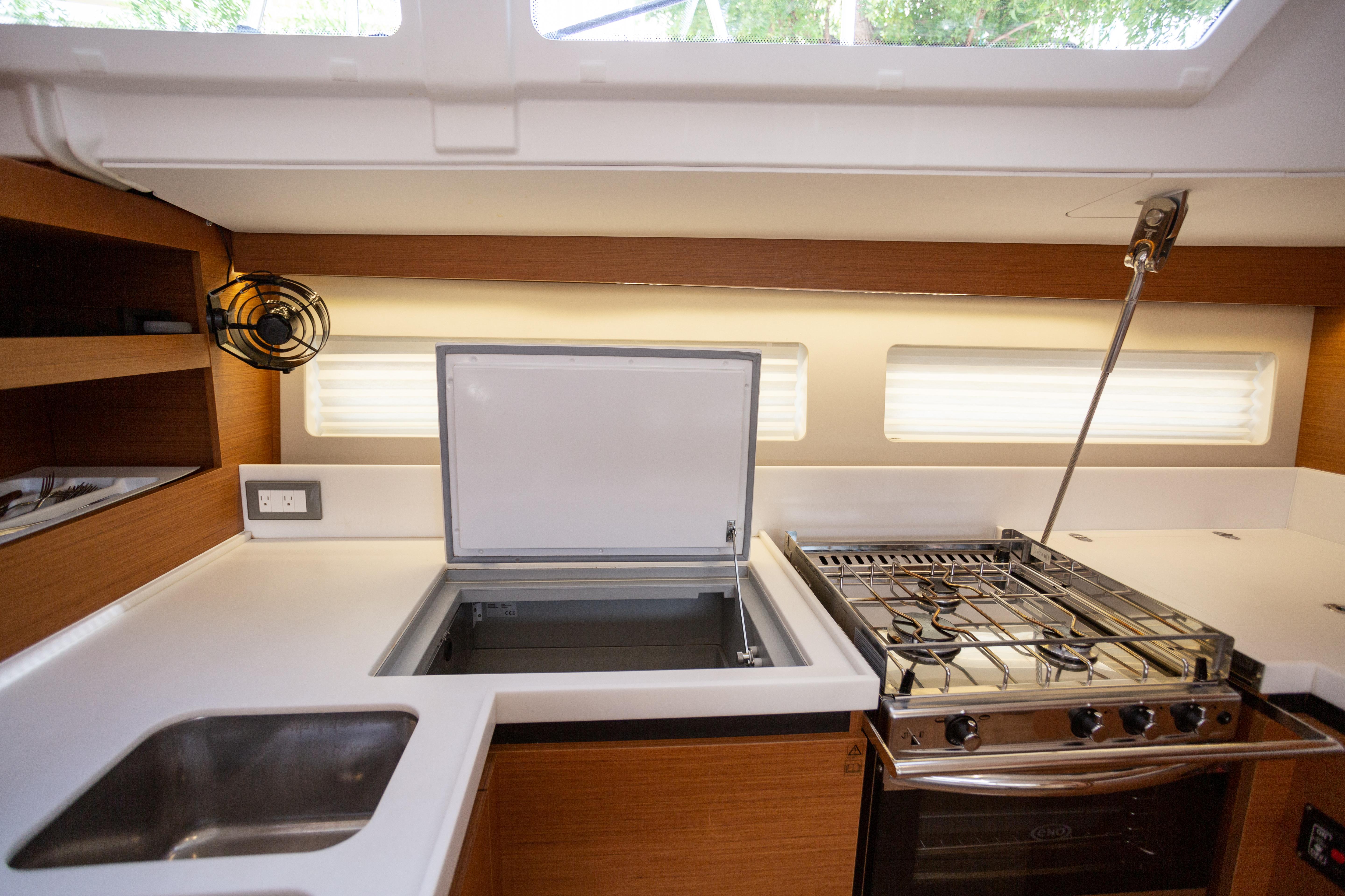 2020 Jeanneau Sun Odyssey 490 en venta (photo 28)