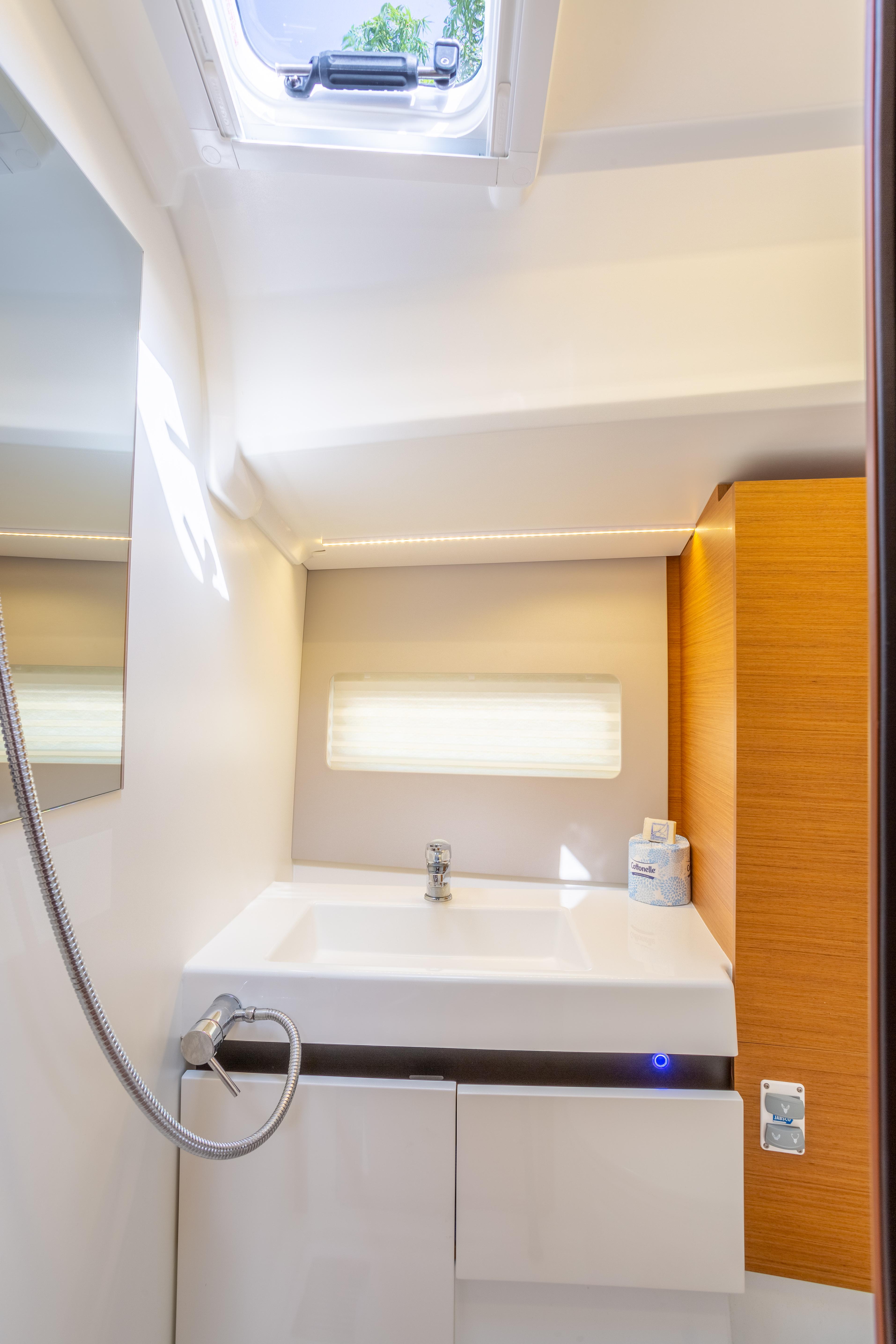 2020 Jeanneau Sun Odyssey 490 en venta (photo 34)