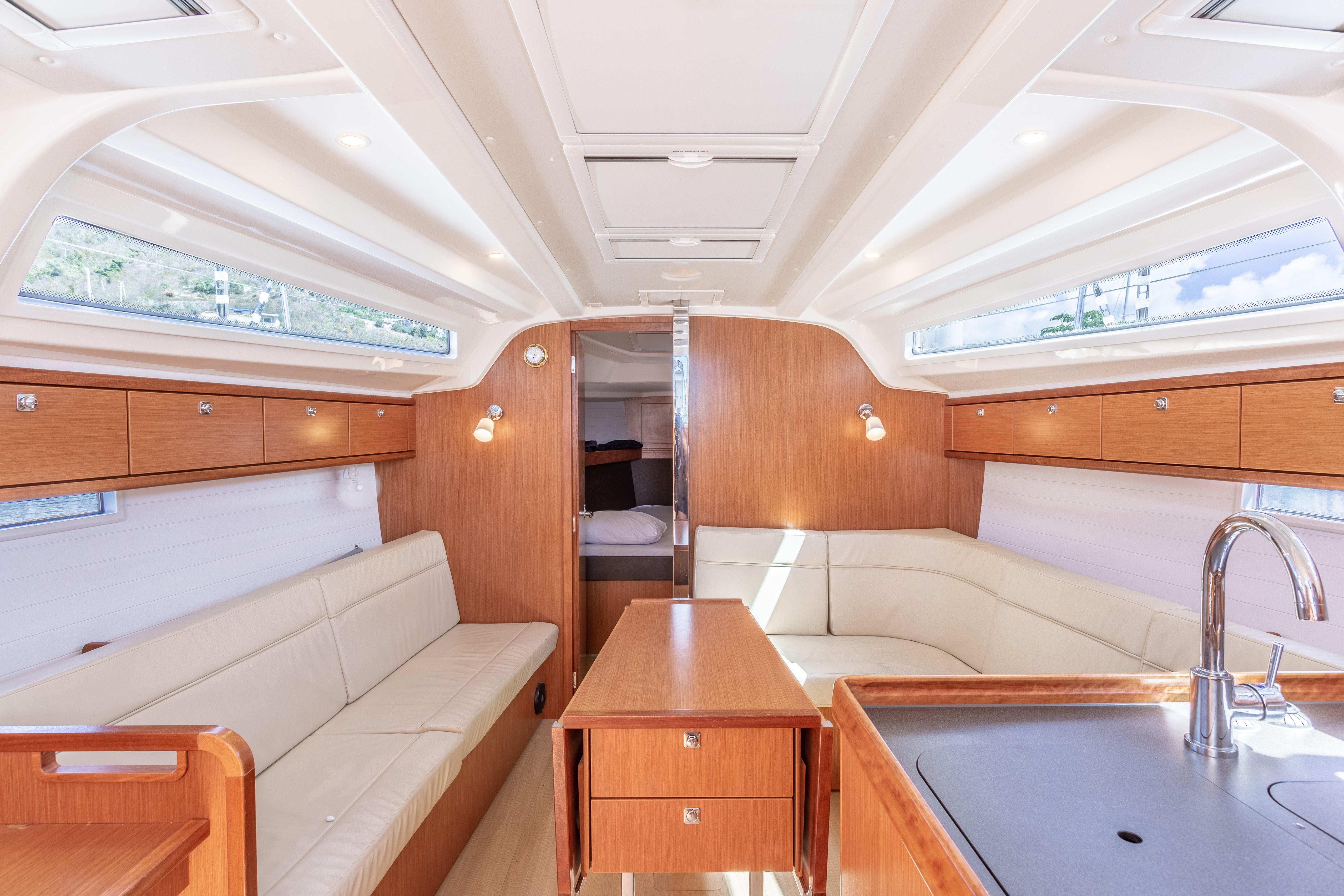 2018 Bavaria Cruiser 37 te koop (photo 14)