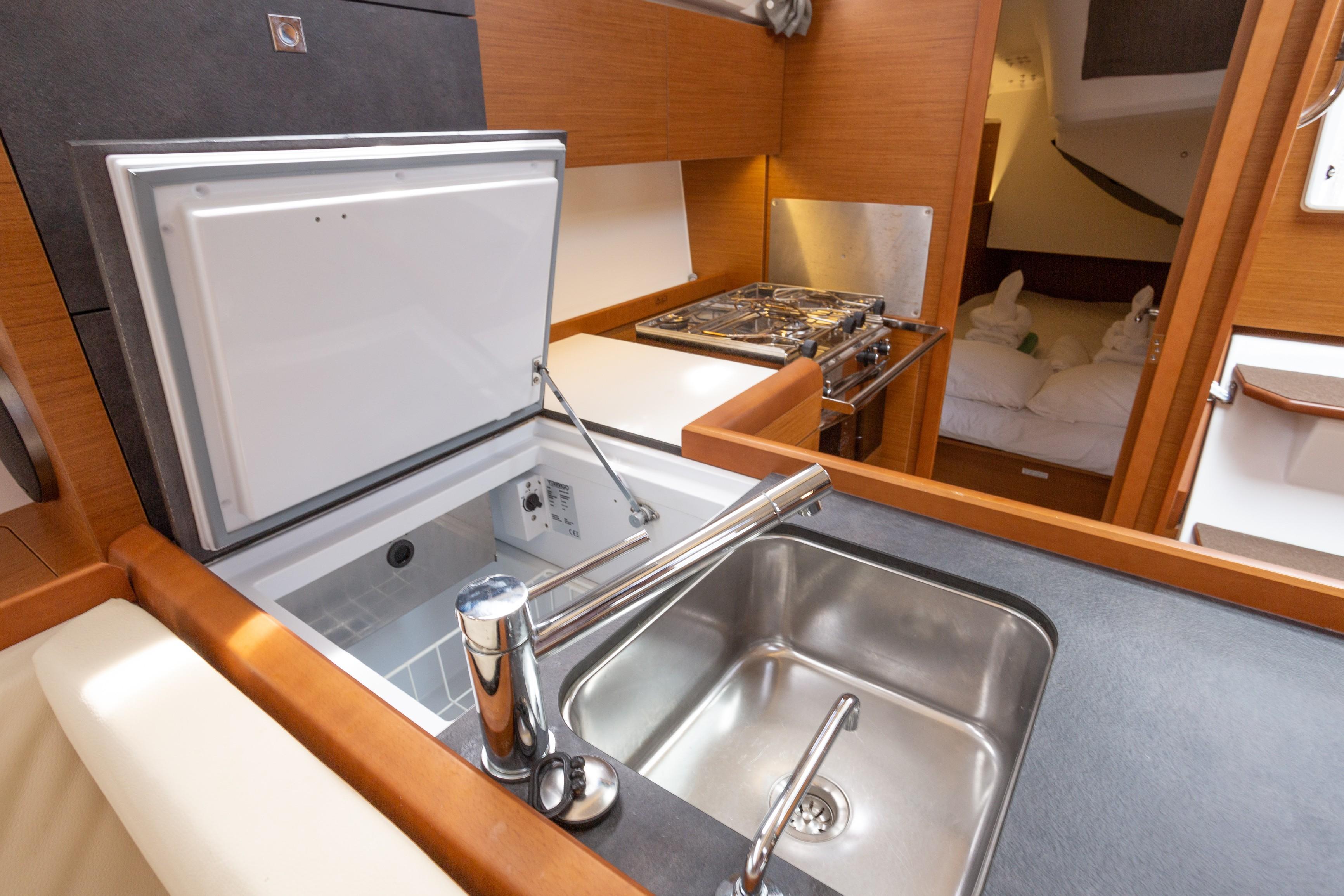 2020 Jeanneau Sun Odyssey 349 na sprzedaż (photo 34)