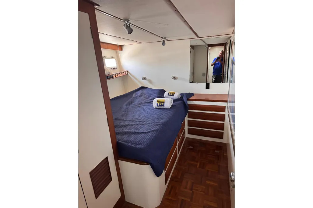 1983 DeFever Performance Offshore Cruiser à vendre (photo 40)
