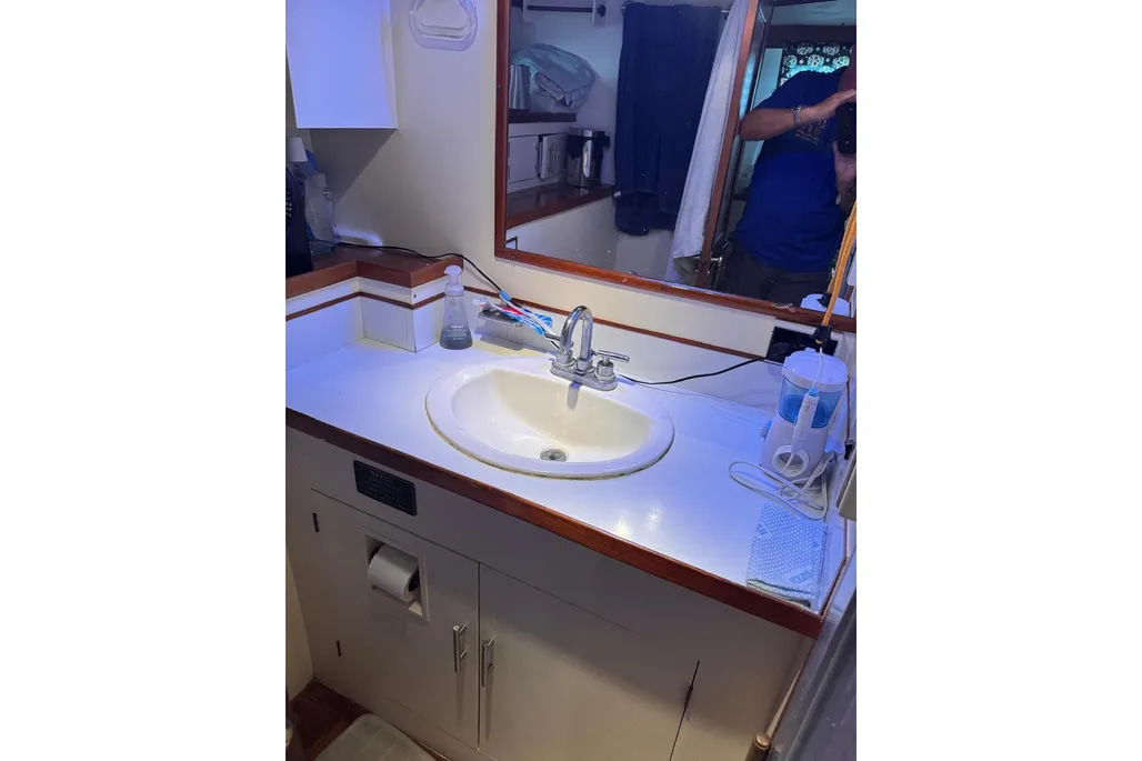 1983 DeFever Performance Offshore Cruiser à vendre (photo 55)