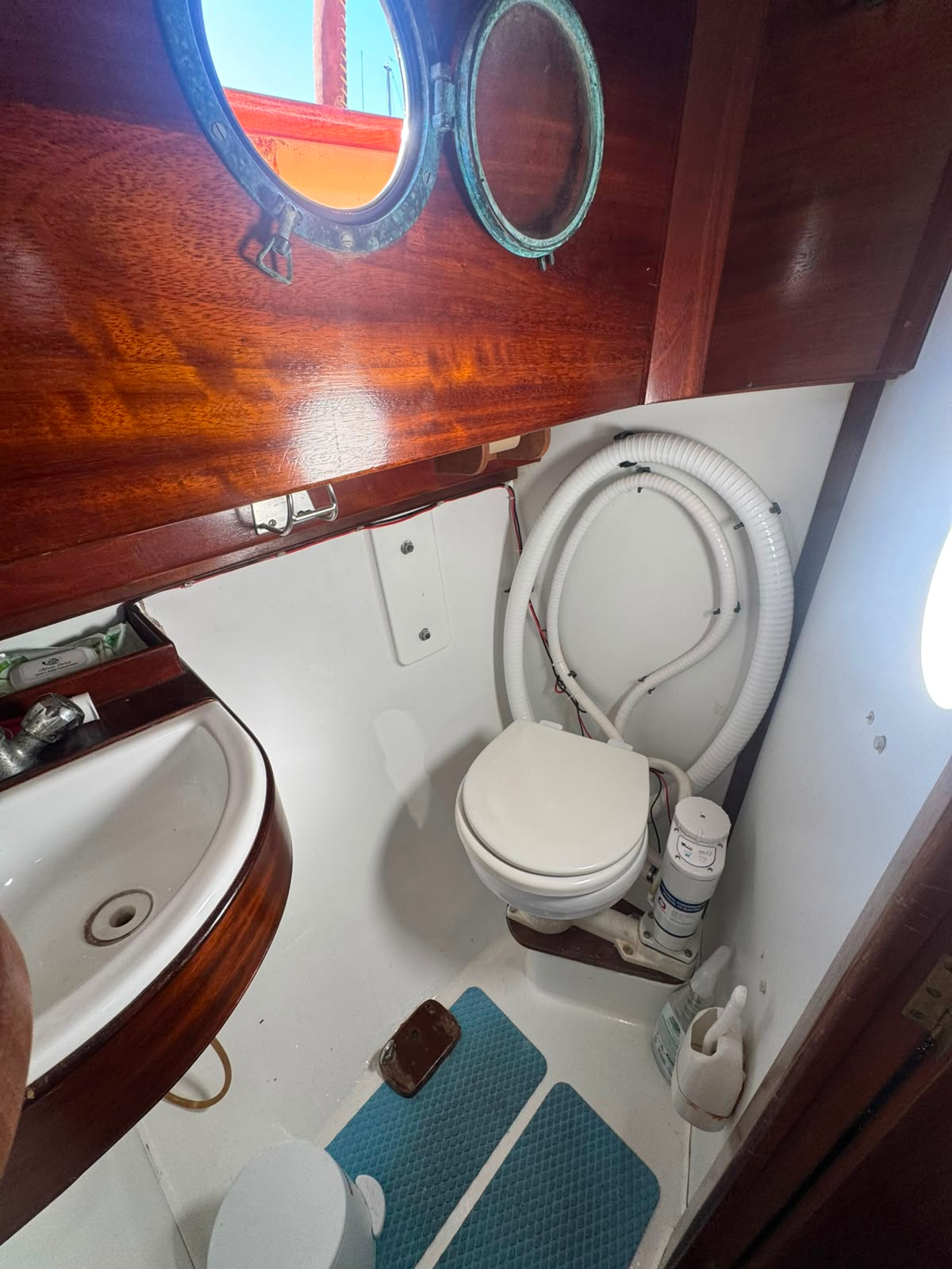 2000 Essex smack Yacht 29 Stewart's Secret for sale (photo 18)