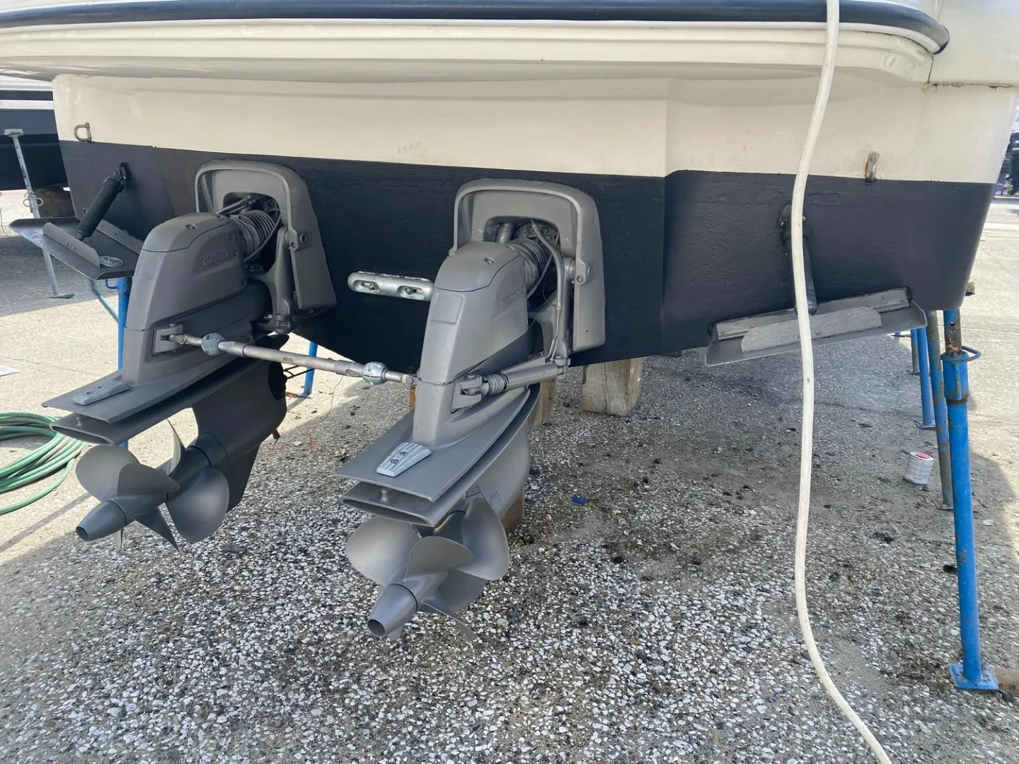 2007 Monterey 350 Sport Yacht te koop (photo 9)