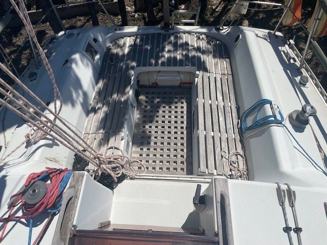 1993 KIRIE FEELING 326 for sale & charter (photo 15)