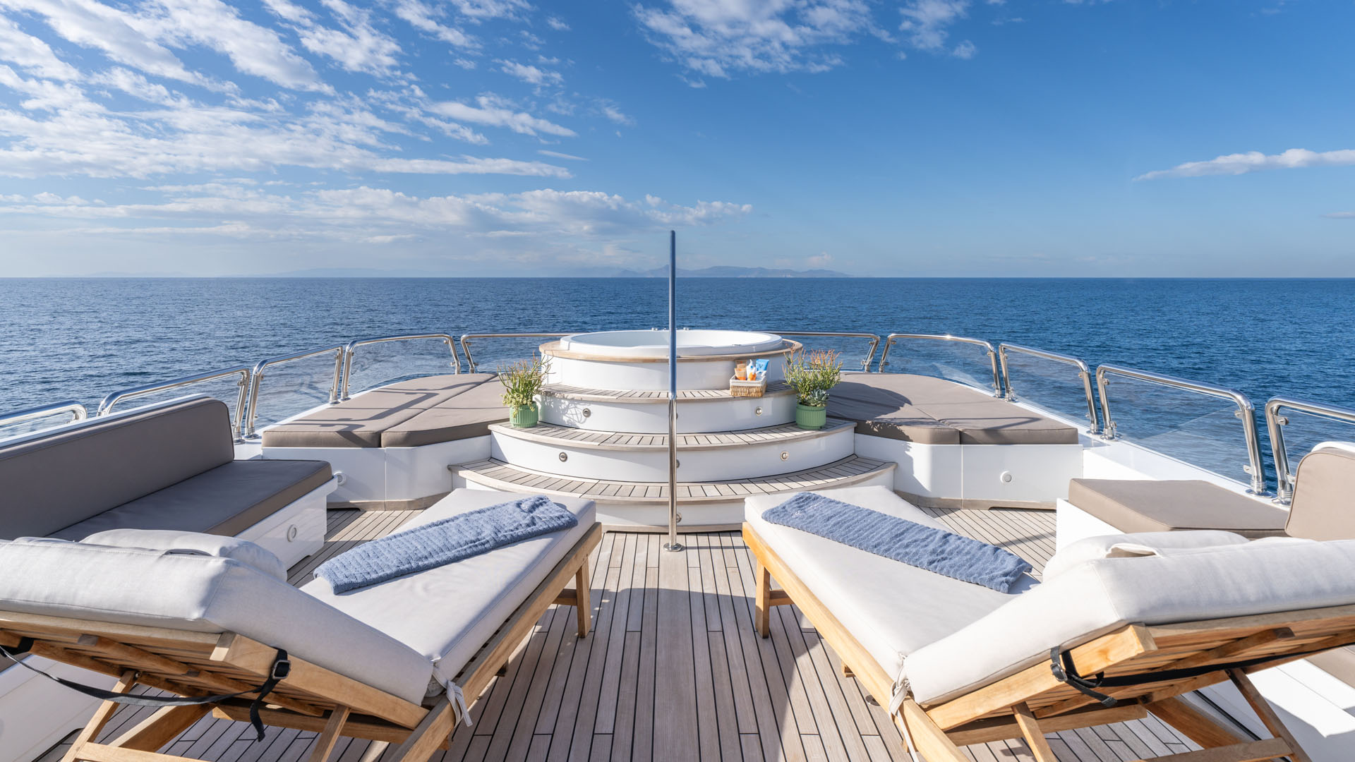 2003 Mondomarine Lady G II a noleggio (photo 3)