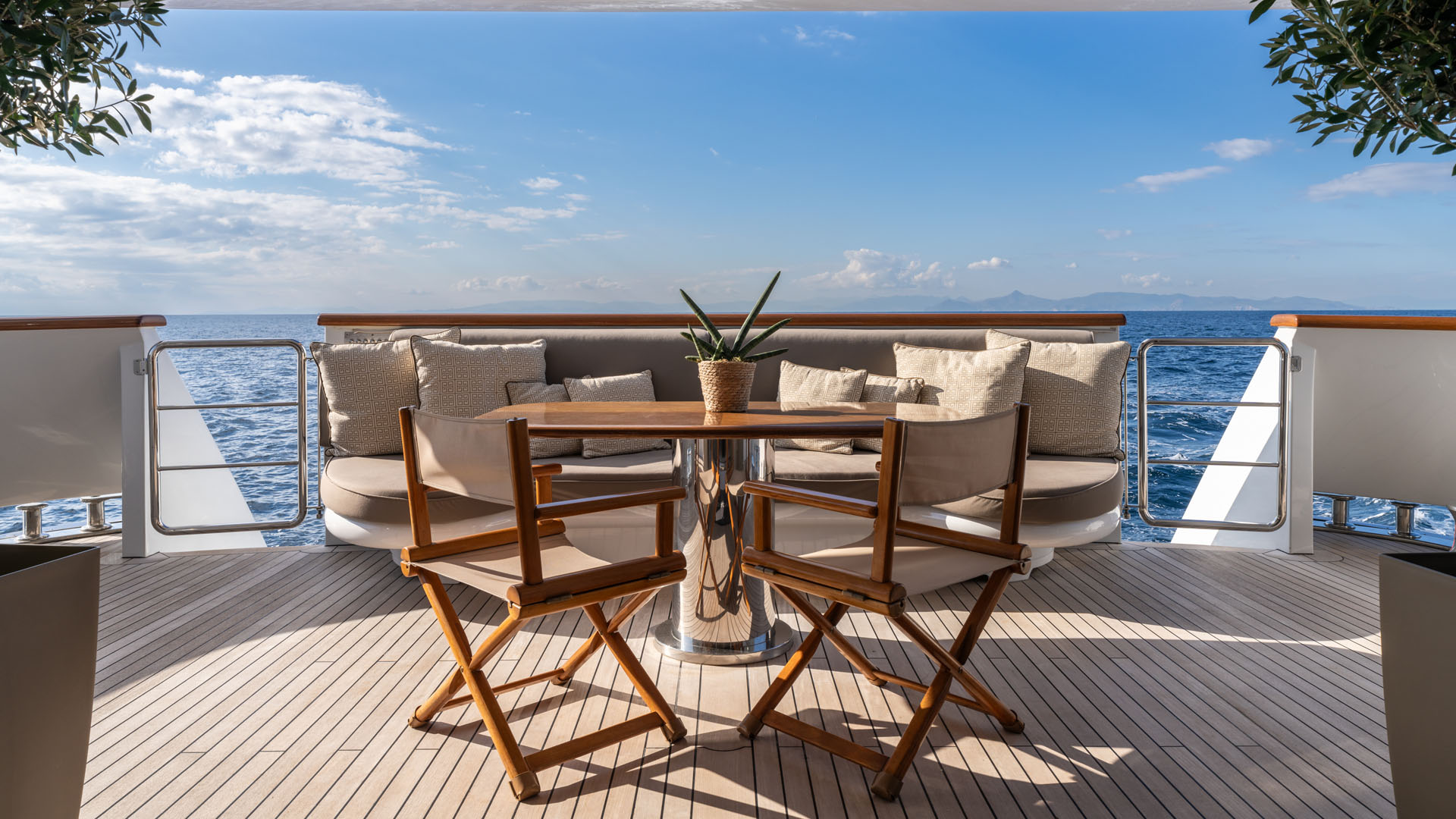 2003 Mondomarine Lady G II a noleggio (photo 6)