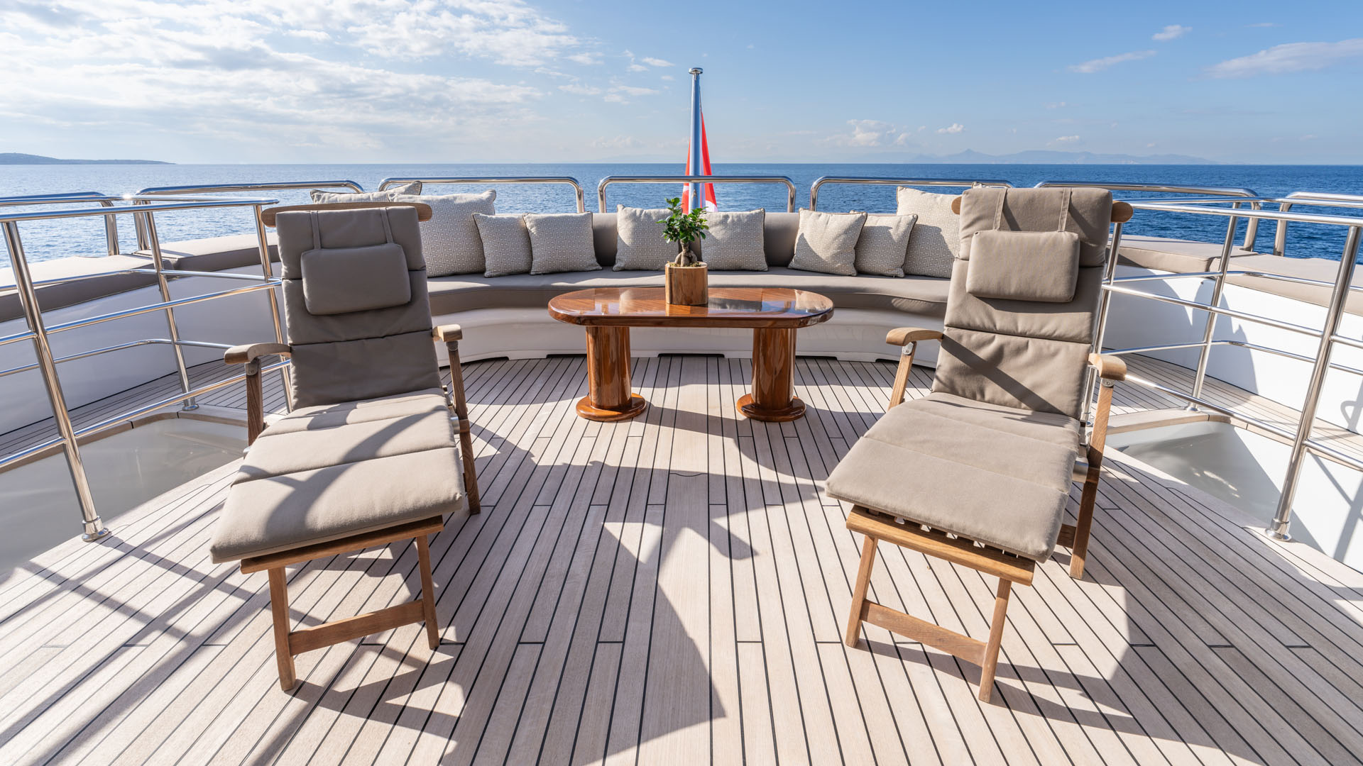 2003 Mondomarine Lady G II a noleggio (photo 13)