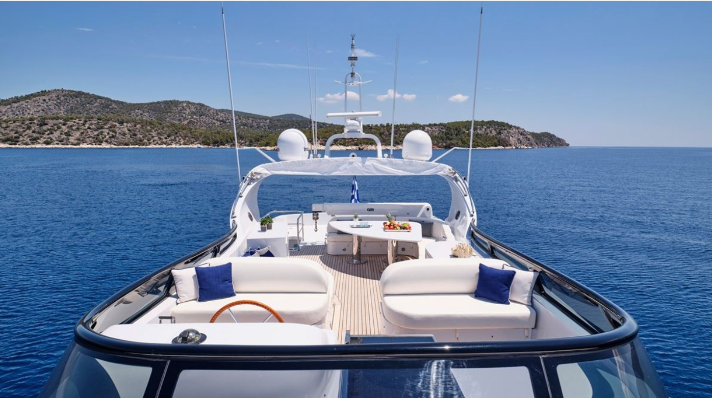 2010 Maiora BIANCA for charter (photo 2)