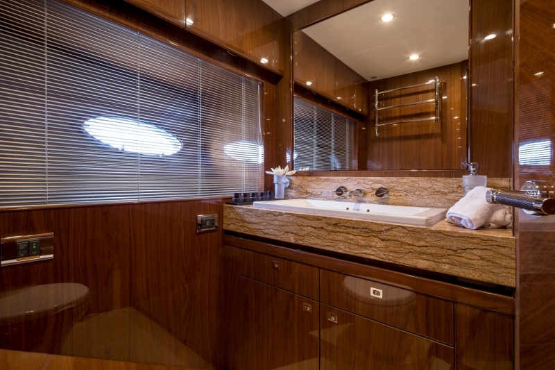 2013 Princess Princess 85 na czarter (photo 28)