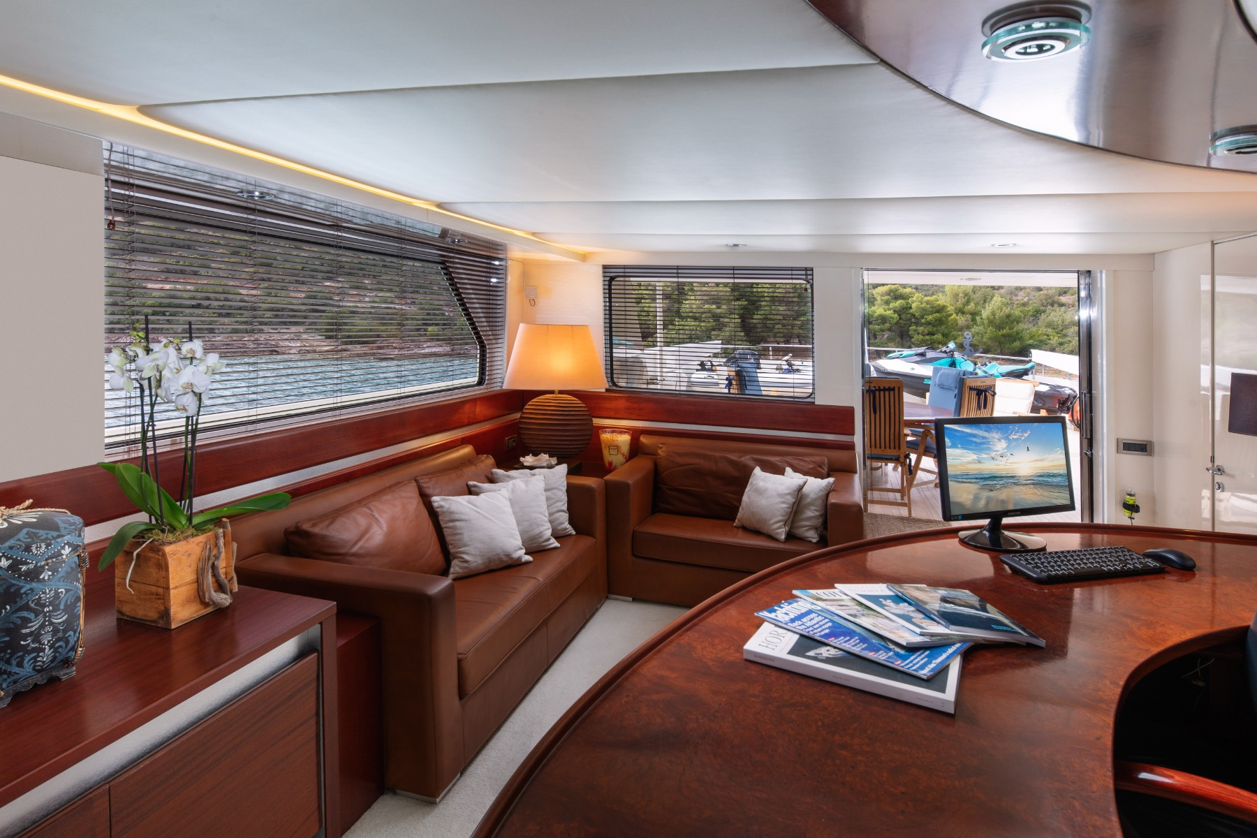 1992 Heesen Custom for charter (photo 11)
