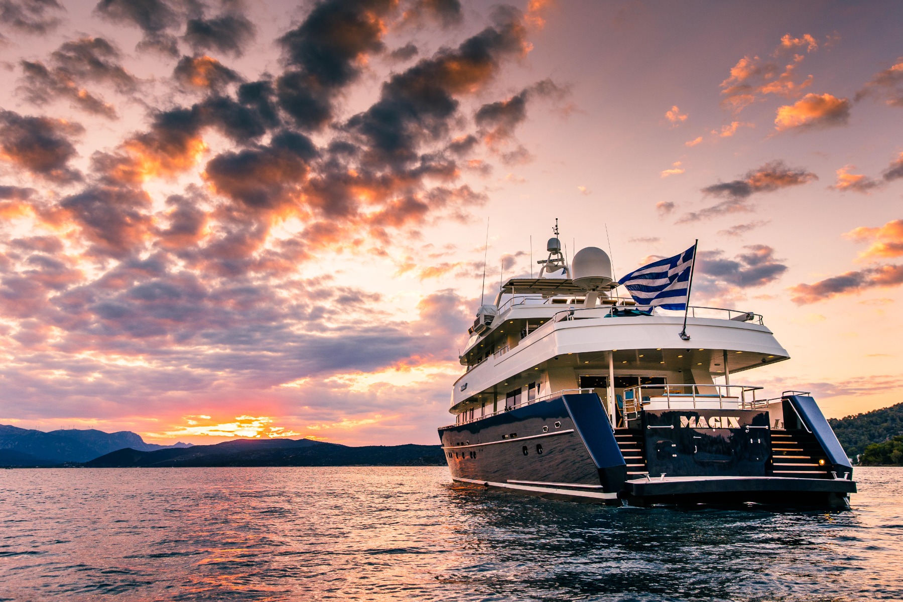 1992 Heesen Custom for charter (photo 22)