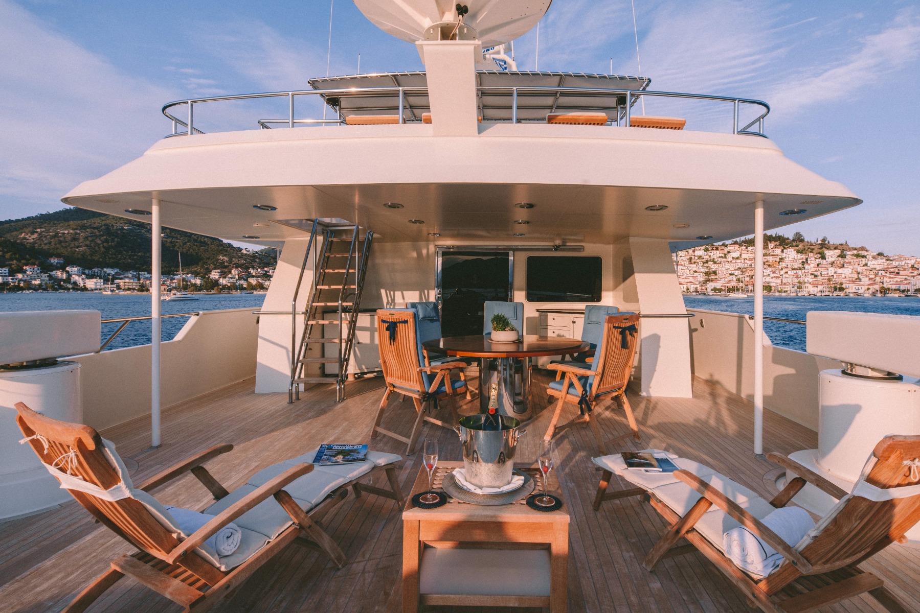 1992 Heesen Custom for charter (photo 21)