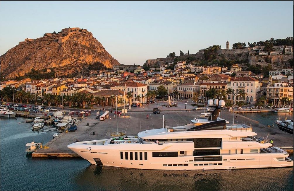 2016 Admiral Custom te huur (photo 6)