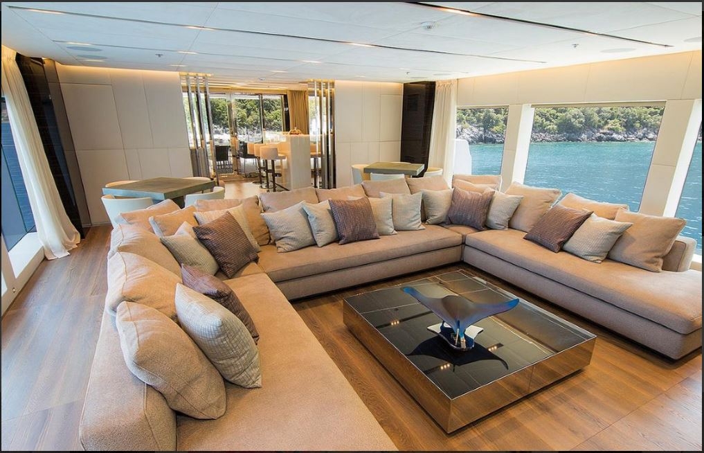 2016 Admiral Custom te huur (photo 14)
