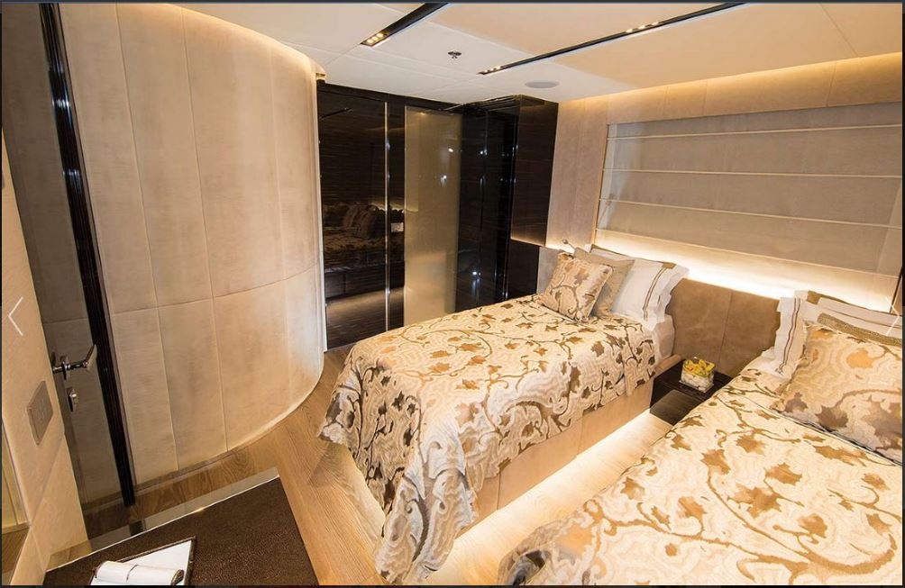 2016 Admiral Custom te huur (photo 24)