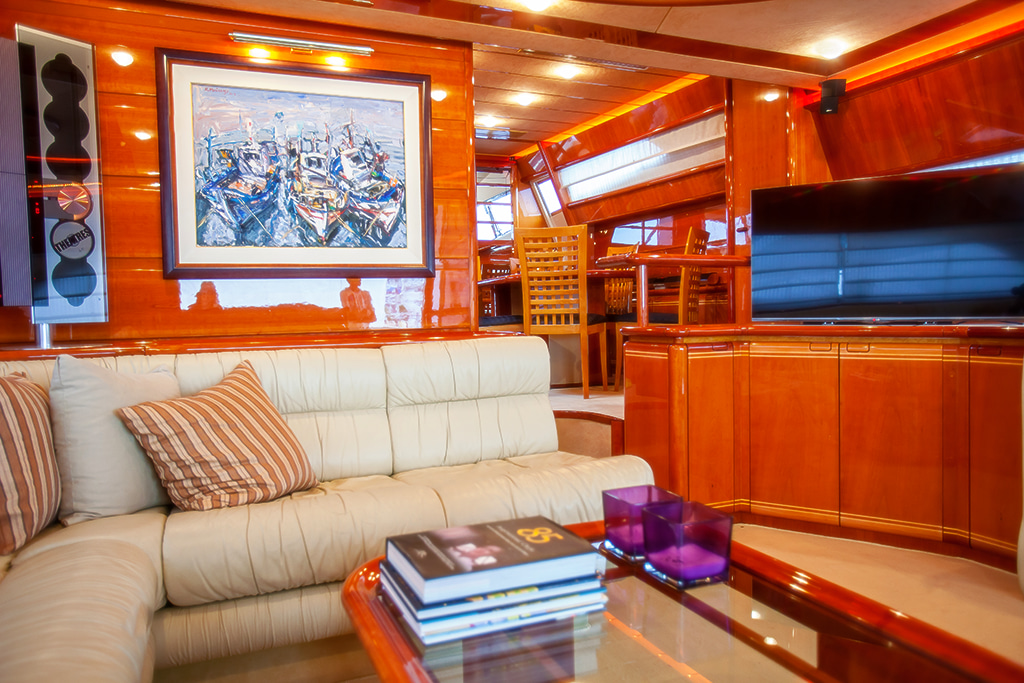 2001 Ferretti Ferretti 80 zu chartern (photo 4)