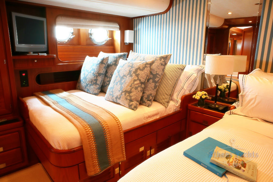 1989 Perini Navi Custom a noleggio (photo 10)